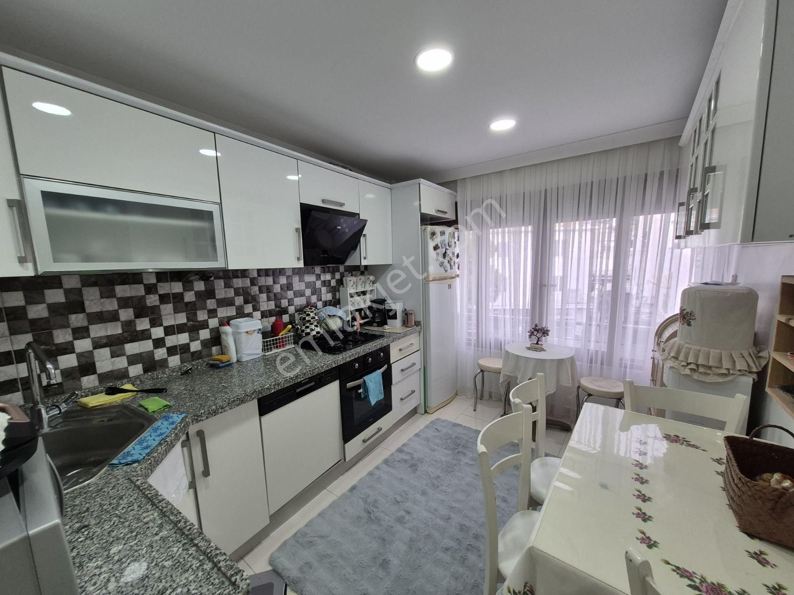 Altınoluk Çarşı Merkezde 2+1 Masrafsız Daire - Görsel 11