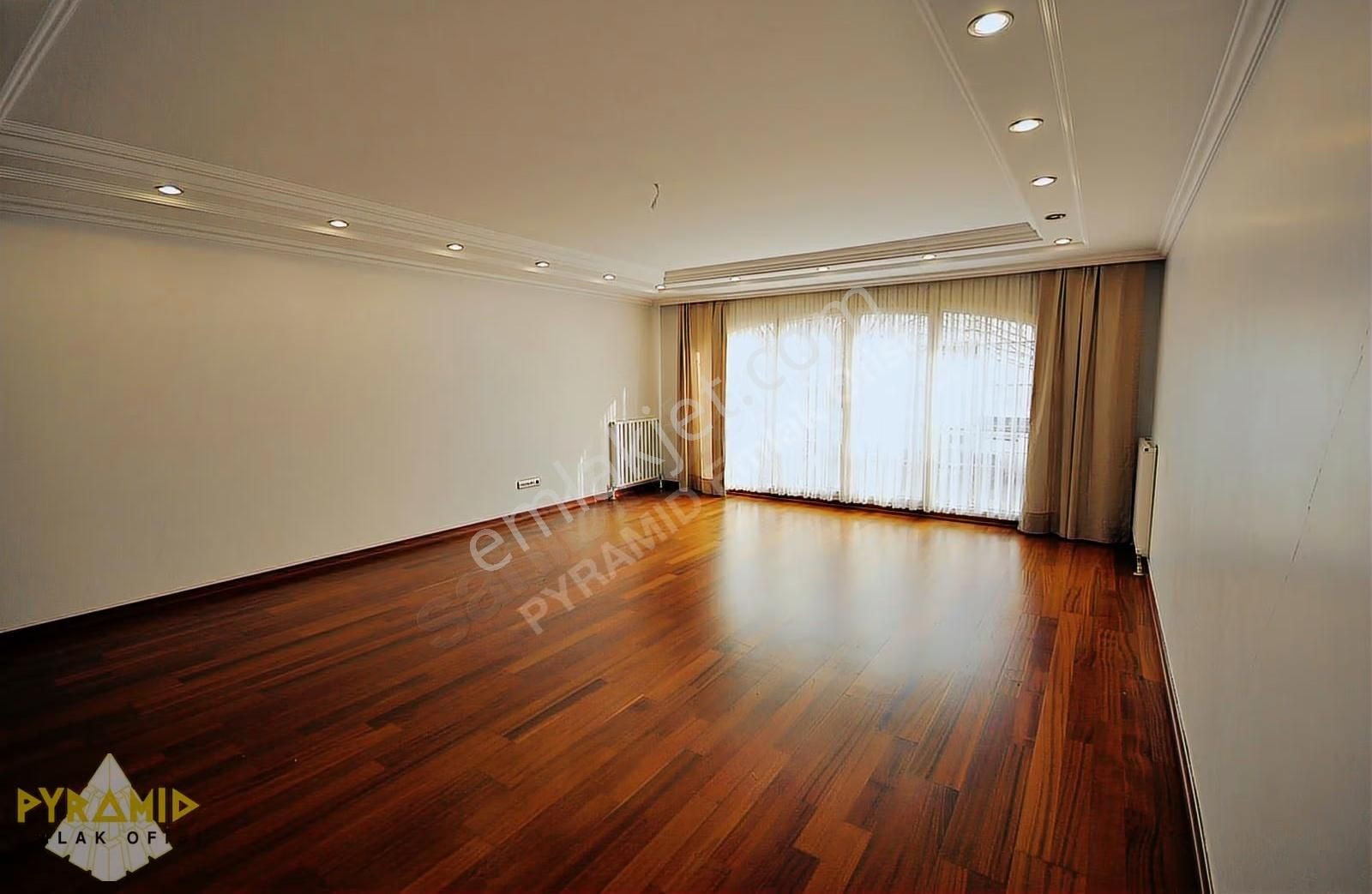 Pyramıd'den Ataköy Konakları D-tipi Bahçe Katı (174m2) 3+1 Daire