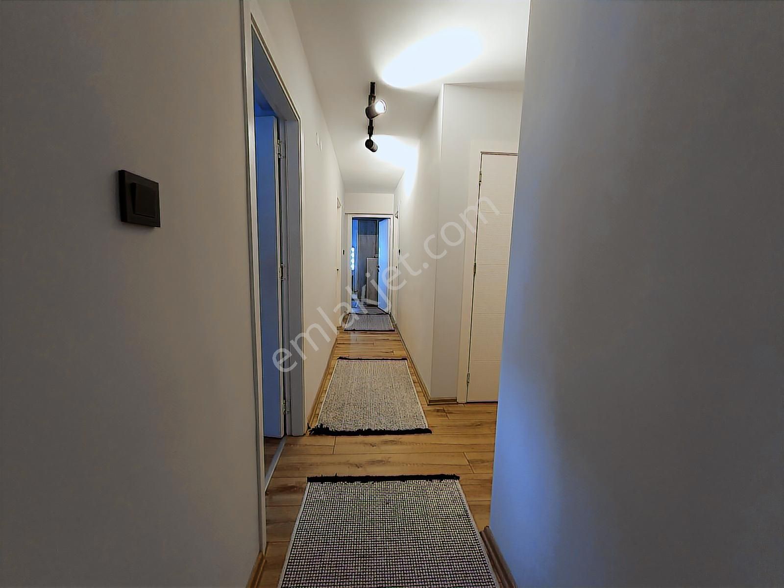 Bayraklı Tepekule Mahallesinde Full Yenilenmiş Satılık Daire - Görsel 14