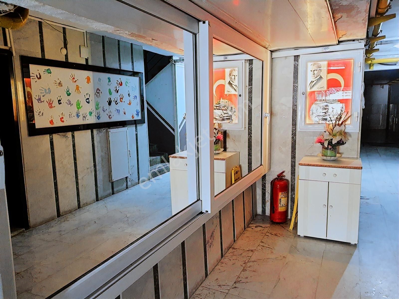 Bayraklı Tepekule Mahallesinde Full Yenilenmiş Satılık Daire - Görsel 8