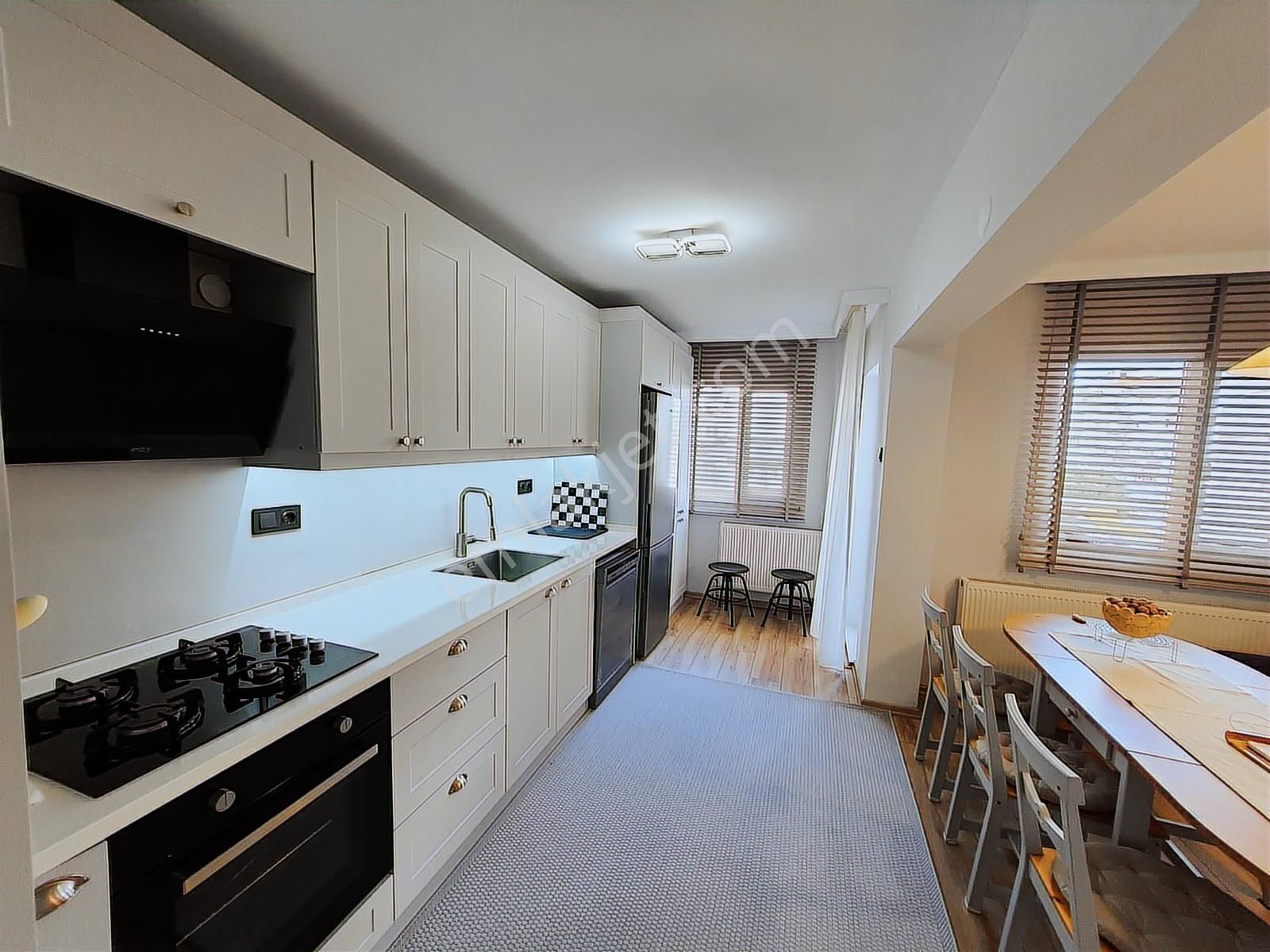 Bayraklı Tepekule Mahallesinde Full Yenilenmiş Satılık Daire - Görsel 34