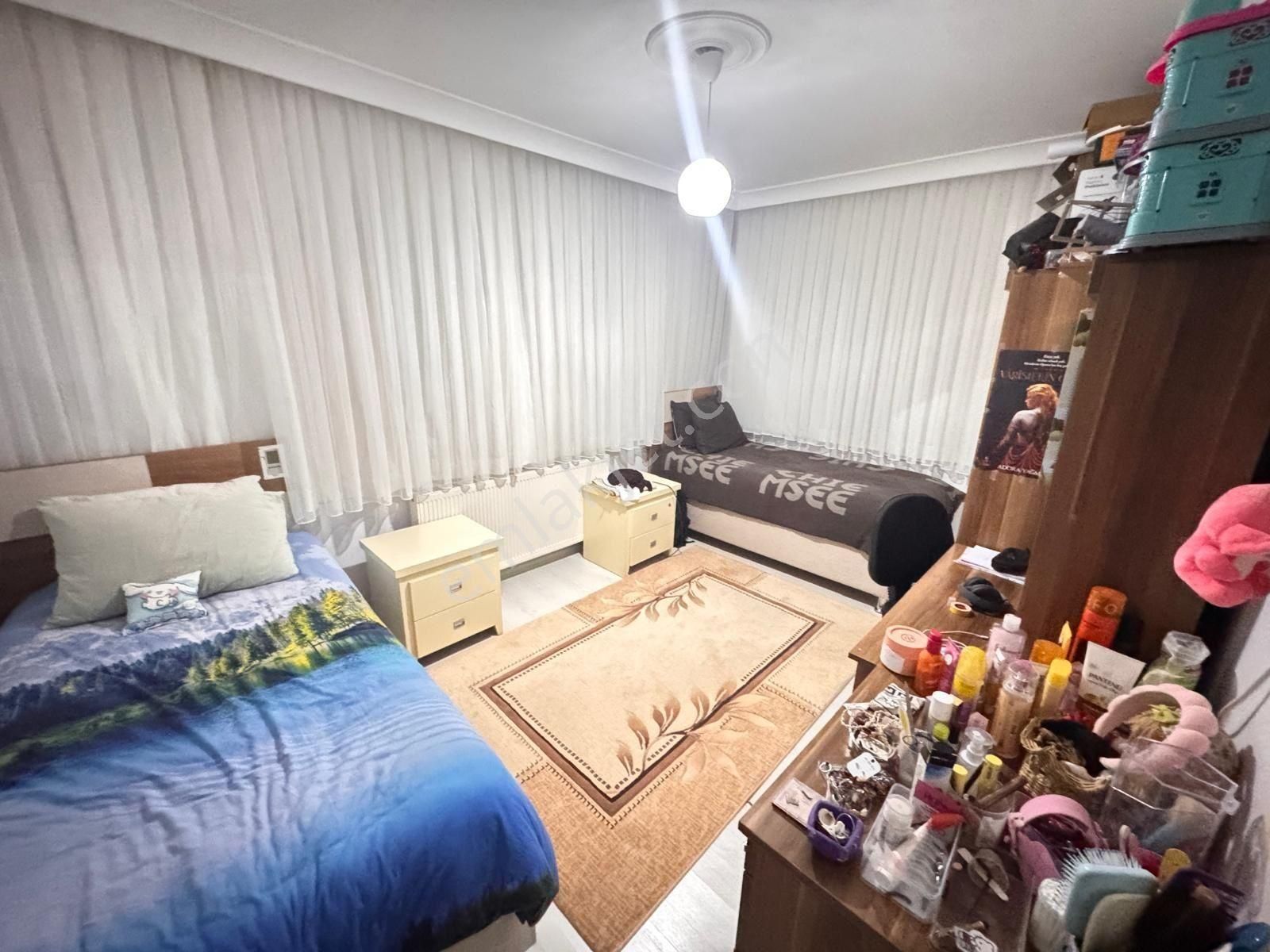 Koza Emlak'tan Mareşal Çakmak Mahalesinde 12 Yıllık Full Yapılı Gömüsüz Fırsat Dairee - Görsel 18