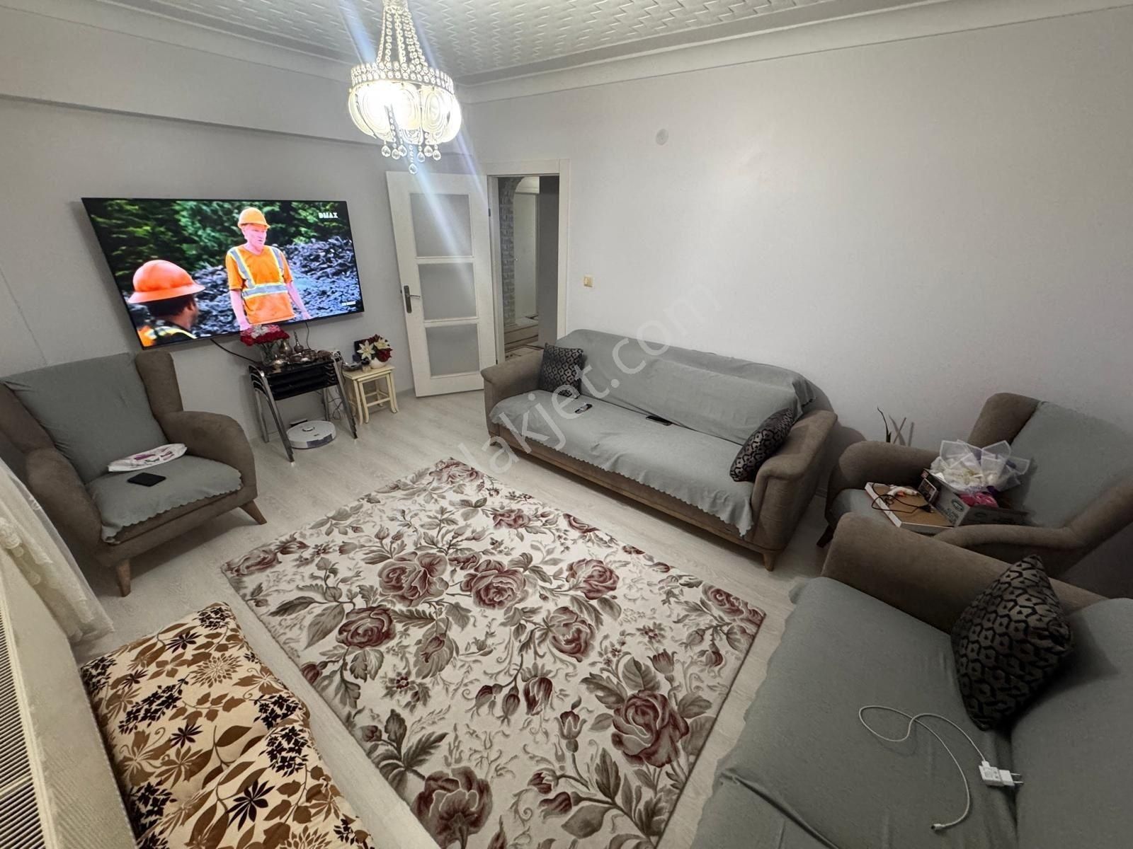 Koza Emlak'tan Mareşal Çakmak Mahalesinde 12 Yıllık Full Yapılı Gömüsüz Fırsat Dairee - Görsel 12