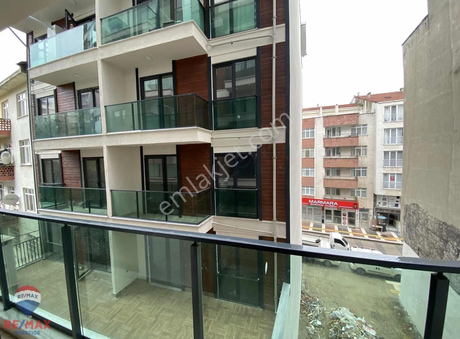 Biga/istiklal Caddesi Köşdere Konutları Sıfır 2+1 Kiralık Daire - Görsel 2