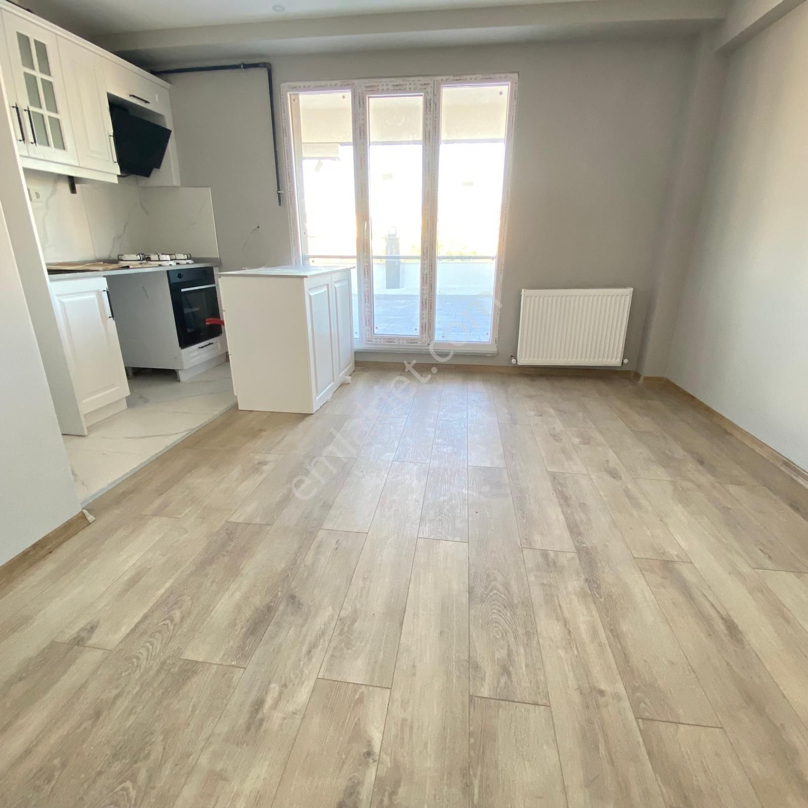 Çorlu Çobançeşme Mahallesinde 2+1 Satılık Amerikan Mutfak