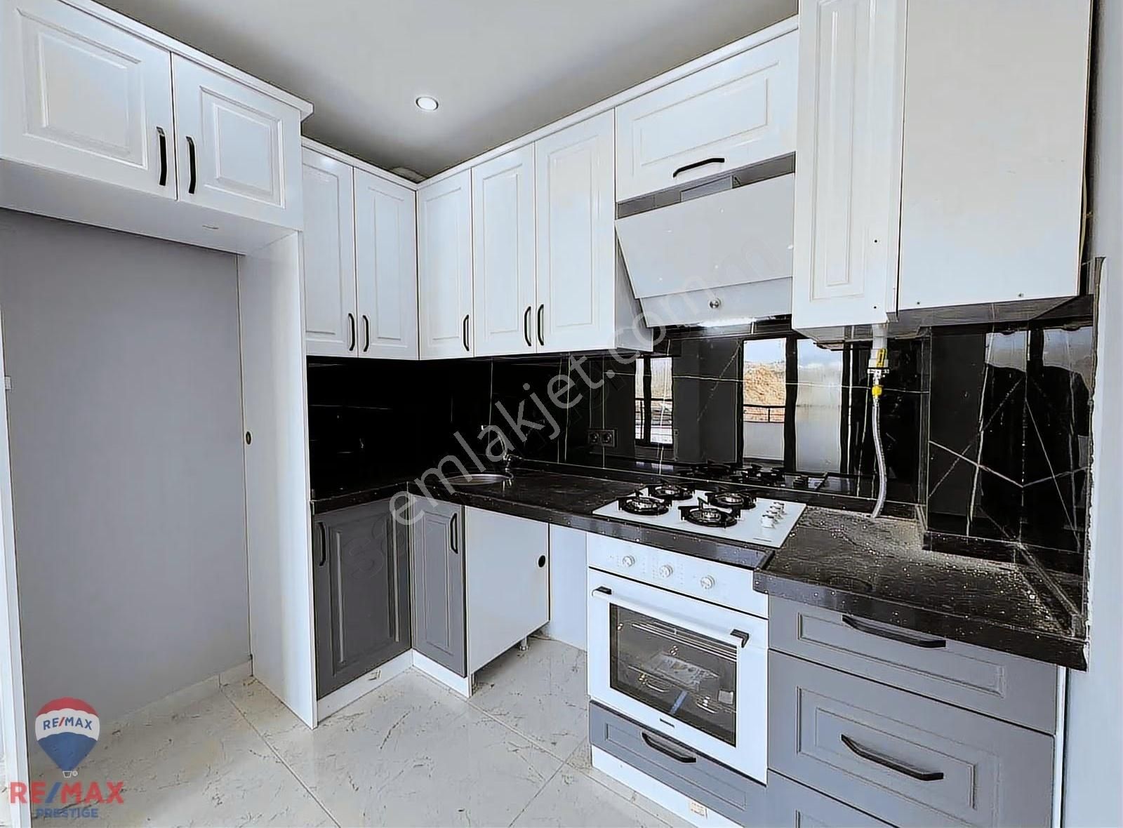 Karabiga'da Kiralık 3+1 Bahçeli Villa - Görsel 25