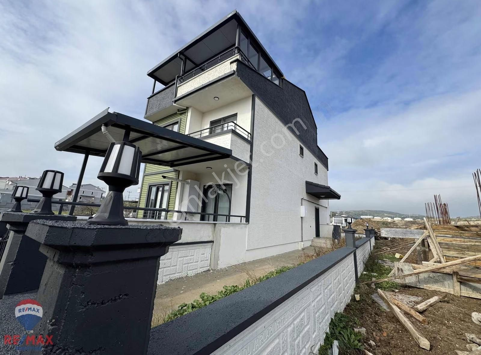 Karabiga'da Kiralık 3+1 Bahçeli Villa - Görsel 15