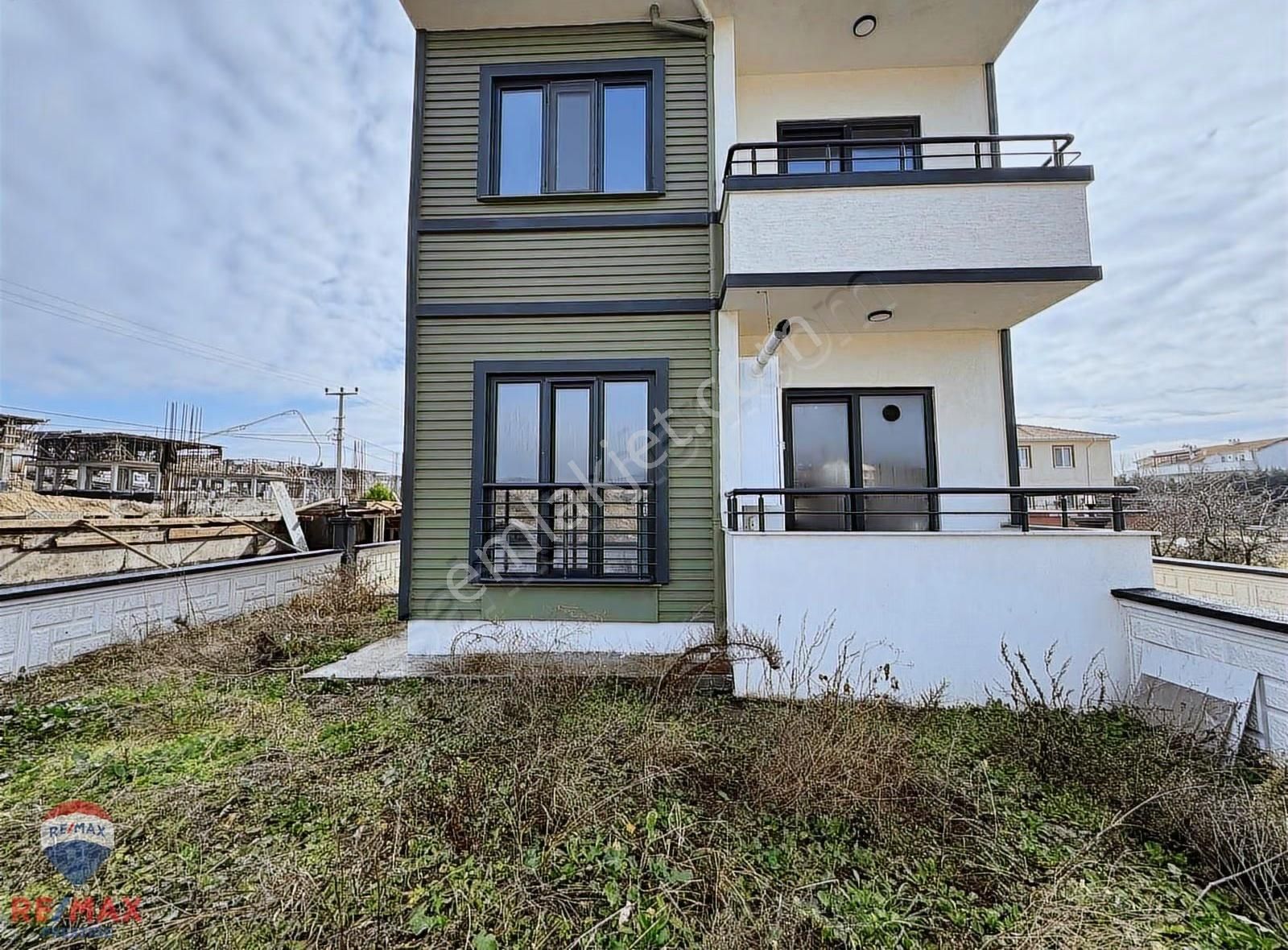 Karabiga'da Kiralık 3+1 Bahçeli Villa - Görsel 19