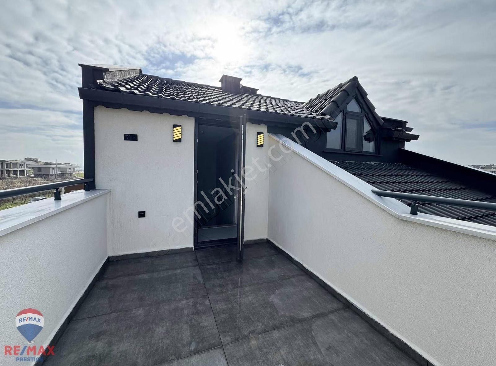 Karabiga'da Kiralık 3+1 Bahçeli Villa - Görsel 17