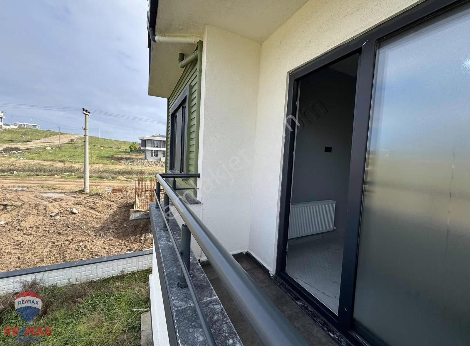 Karabiga'da Kiralık 3+1 Bahçeli Villa - Görsel 23