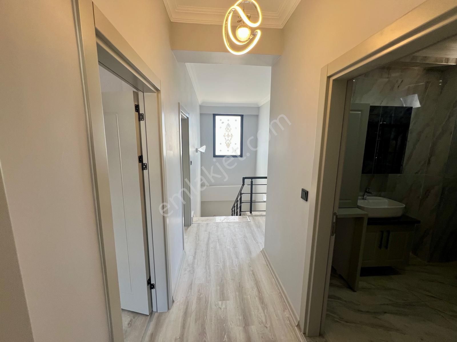 Akçay Aras Emlaktan Gürede 4 Haneli Butik Site İçi 4+1 Müstakil Villa - Görsel 22