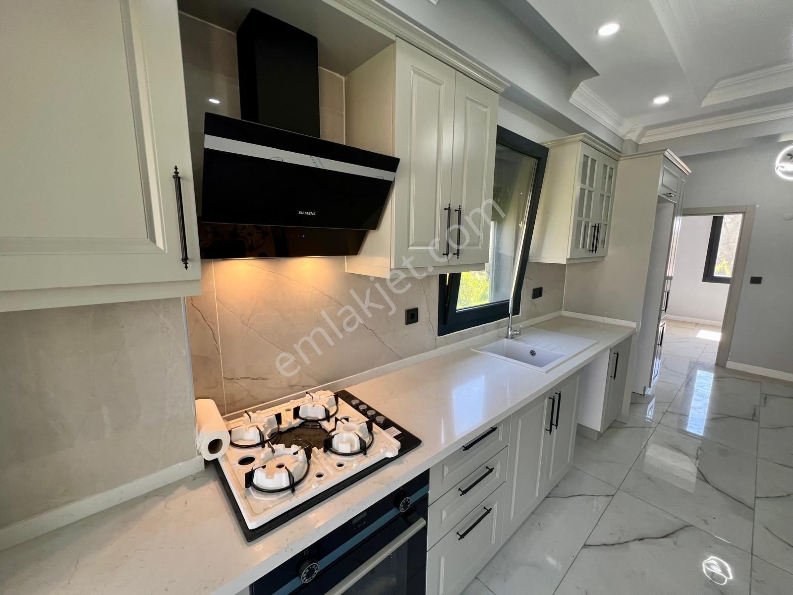 Akçay Aras Emlaktan Gürede 4 Haneli Butik Site İçi 4+1 Müstakil Villa - Görsel 16