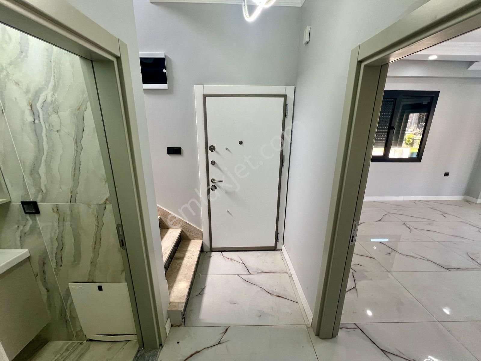 Akçay Aras Emlaktan Gürede 4 Haneli Butik Site İçi 4+1 Müstakil Villa - Görsel 8