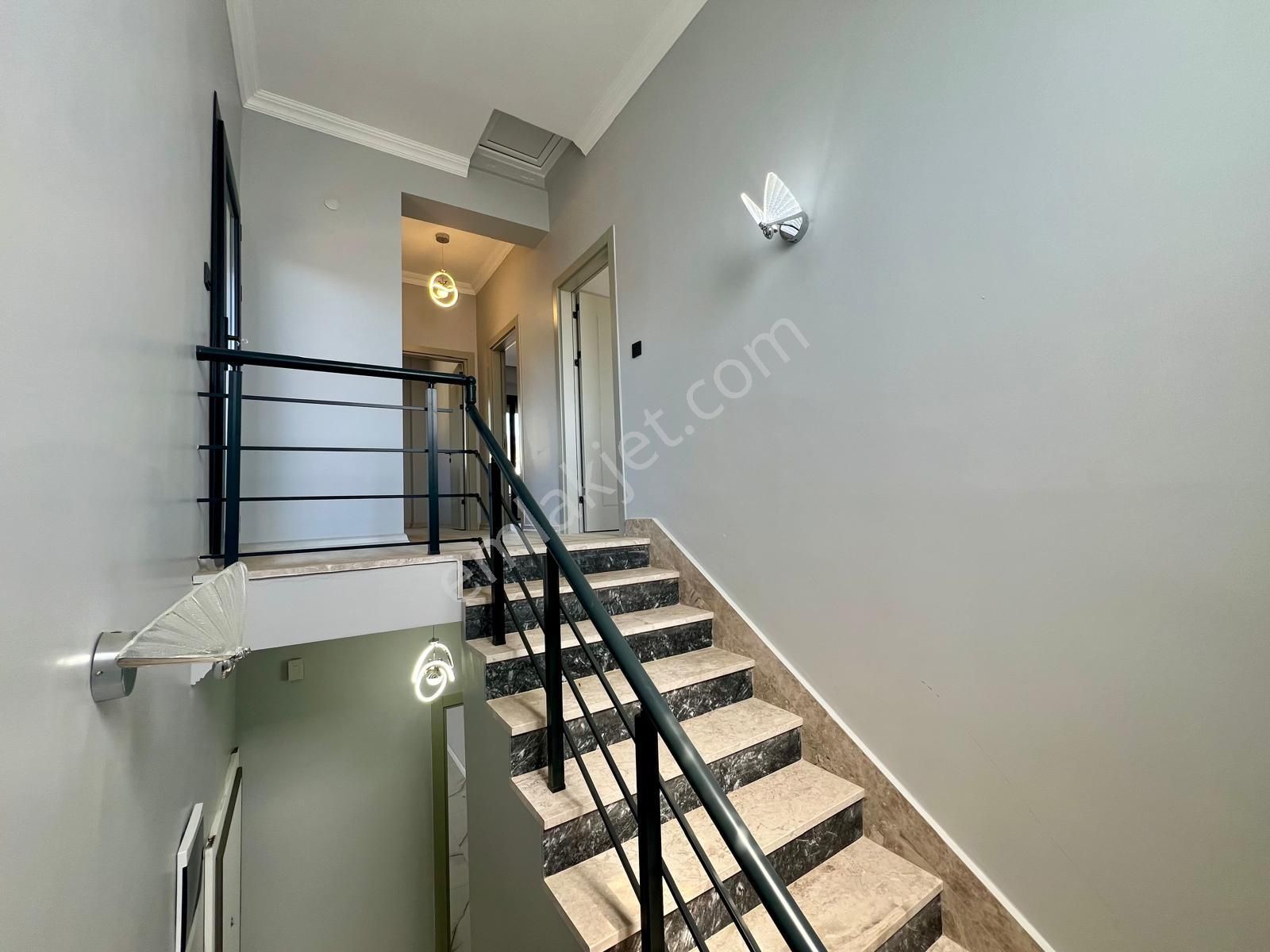 Akçay Aras Emlaktan Gürede 4 Haneli Butik Site İçi 4+1 Müstakil Villa - Görsel 20