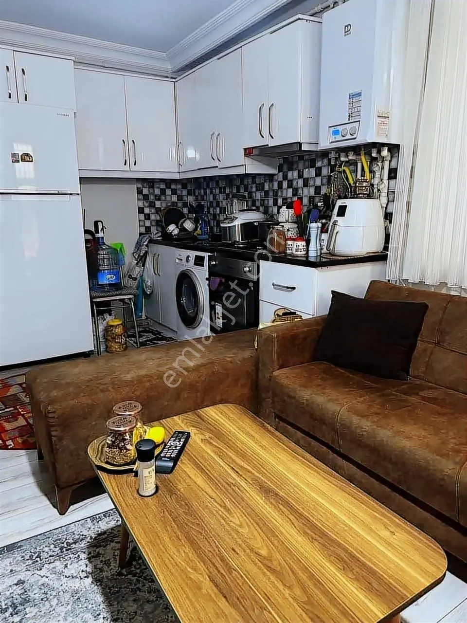 Mecidiyeköy De 1+1 İskanlı Satılık Daire