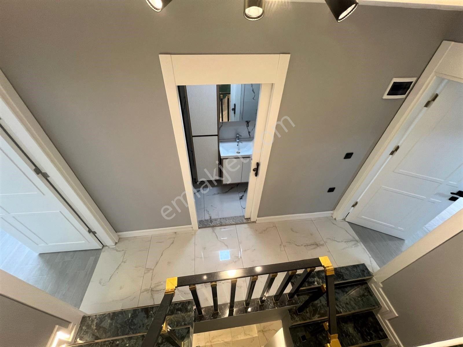 Aras Emlaktan Akçayda Denize 100 Metre 4+1 Villa - Görsel 15