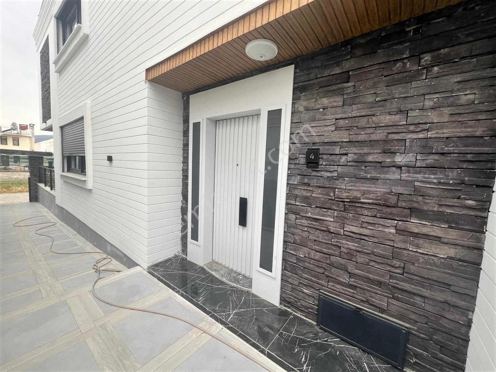 Aras Emlaktan Akçayda Denize 100 Metre 4+1 Villa - Görsel 34