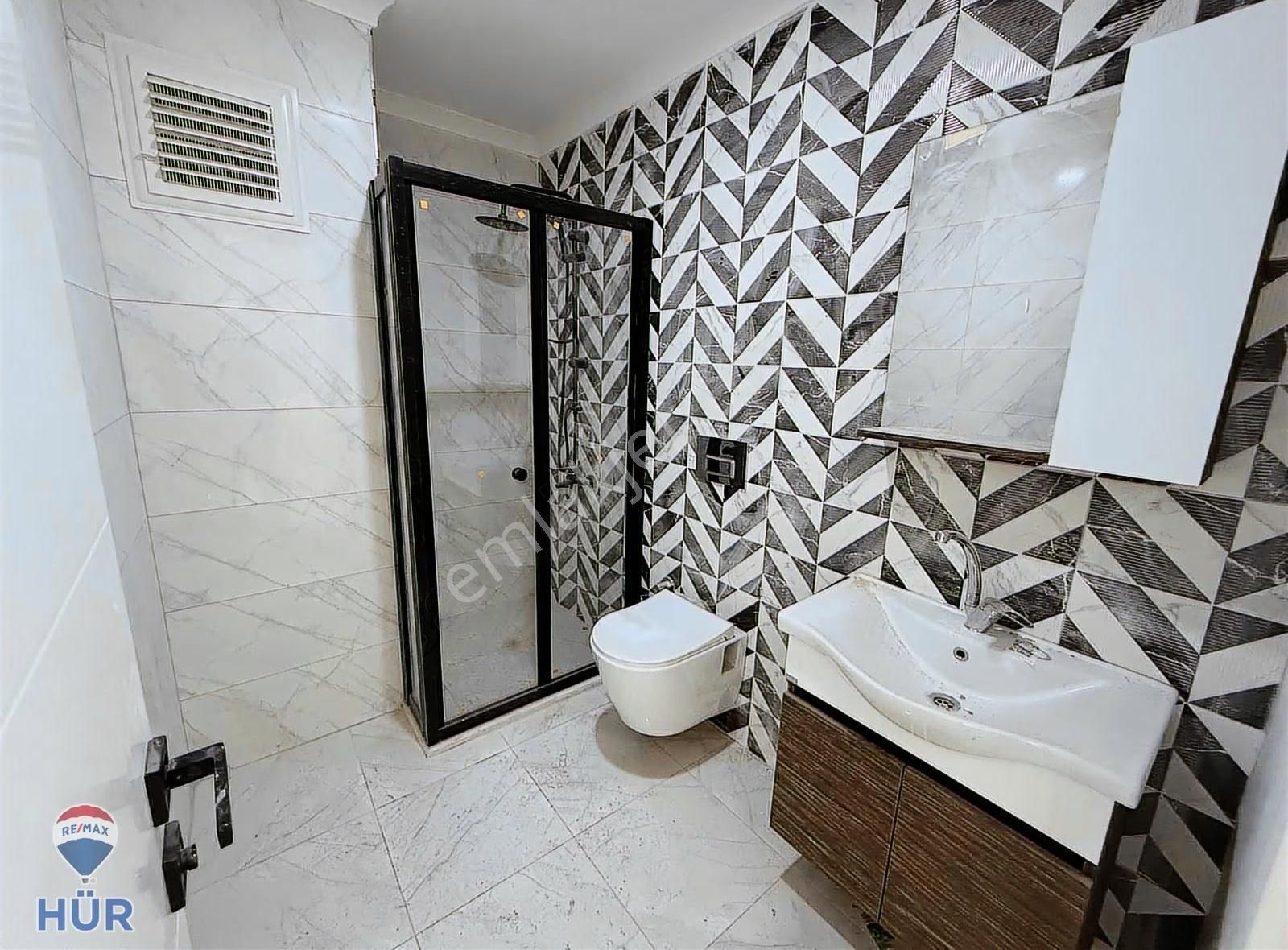 Remax Hür Arifiye Fatih Satılık 2+1 100m2 Sıfır Daire - Görsel 3