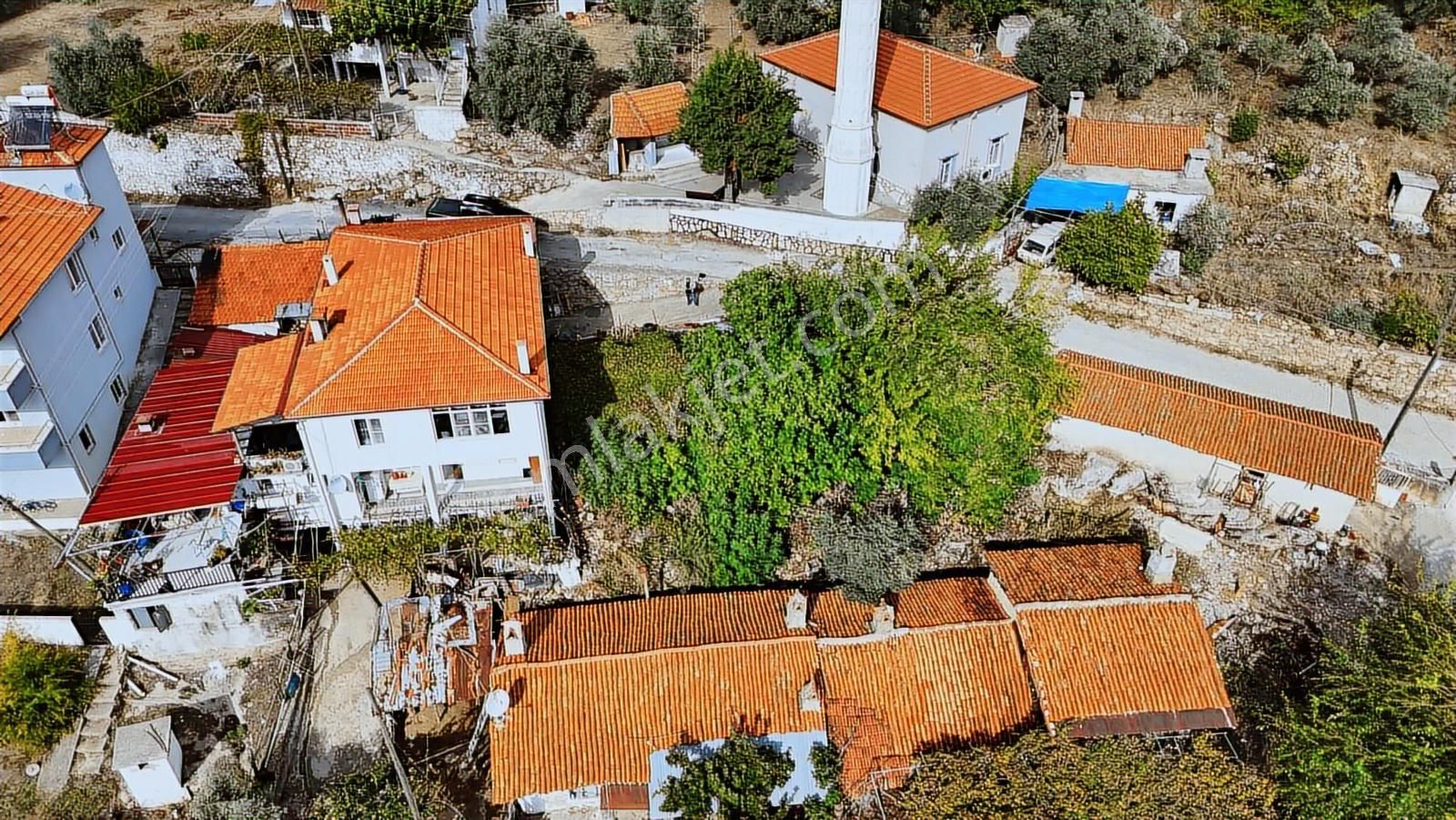 Denize 20 Dakika Tadilatlık Ev Ve 140 M2 İnşaat Hakkı Olan Arsa - Görsel 14