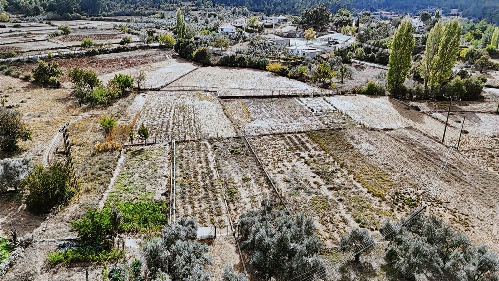 Denize 20 Dakika Tadilatlık Ev Ve 140 M2 İnşaat Hakkı Olan Arsa - Görsel 12