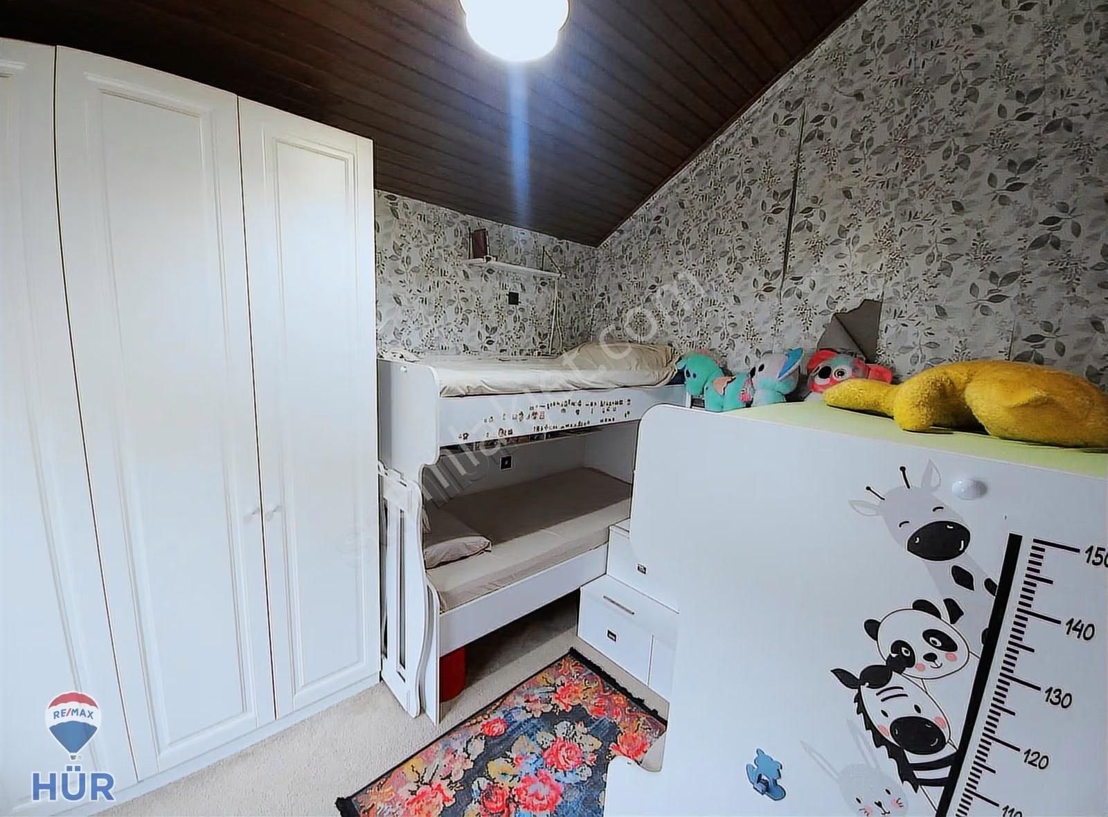 Geniş Arsa İçerisinde 4+1villa/misafirhaneli/ofisli/spor Salonlu - Görsel 11