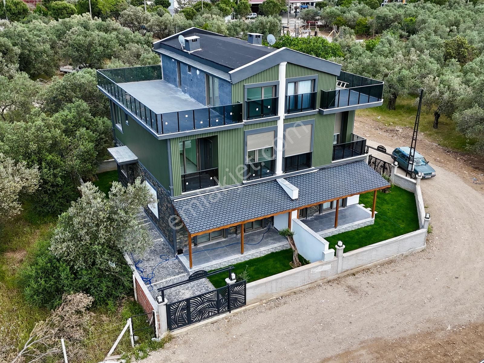 Akçay Aras Emlaktan Zeytinlide 4+1 Muhteşem Villa - Görsel 6