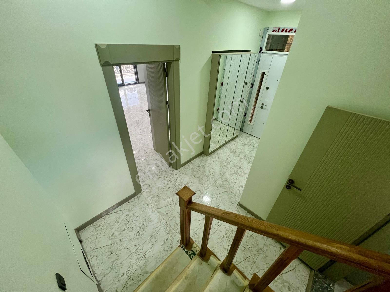 Akçay Aras Emlaktan Zeytinlide 4+1 Muhteşem Villa - Görsel 12