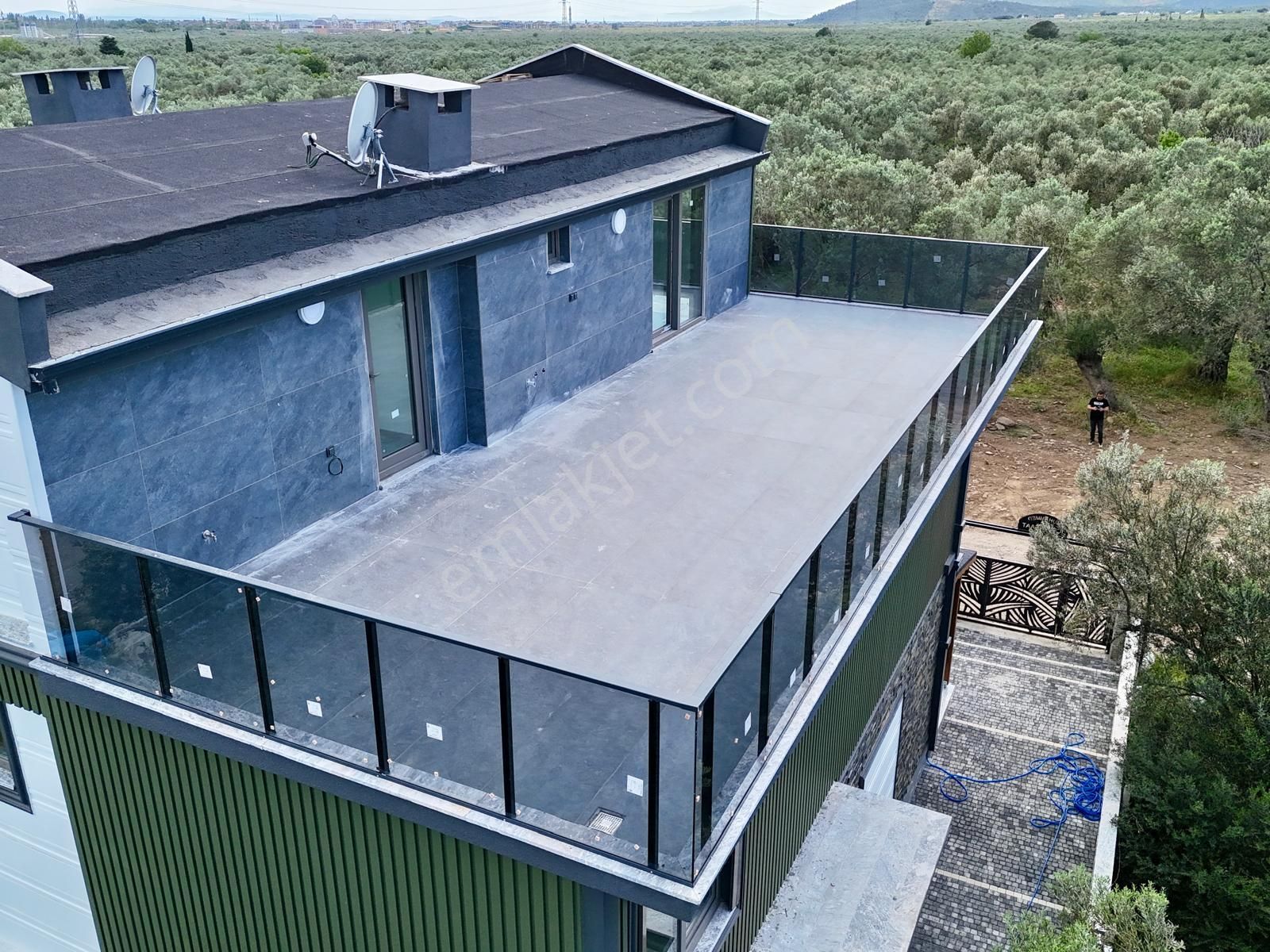 Akçay Aras Emlaktan Zeytinlide 4+1 Muhteşem Villa - Görsel 35