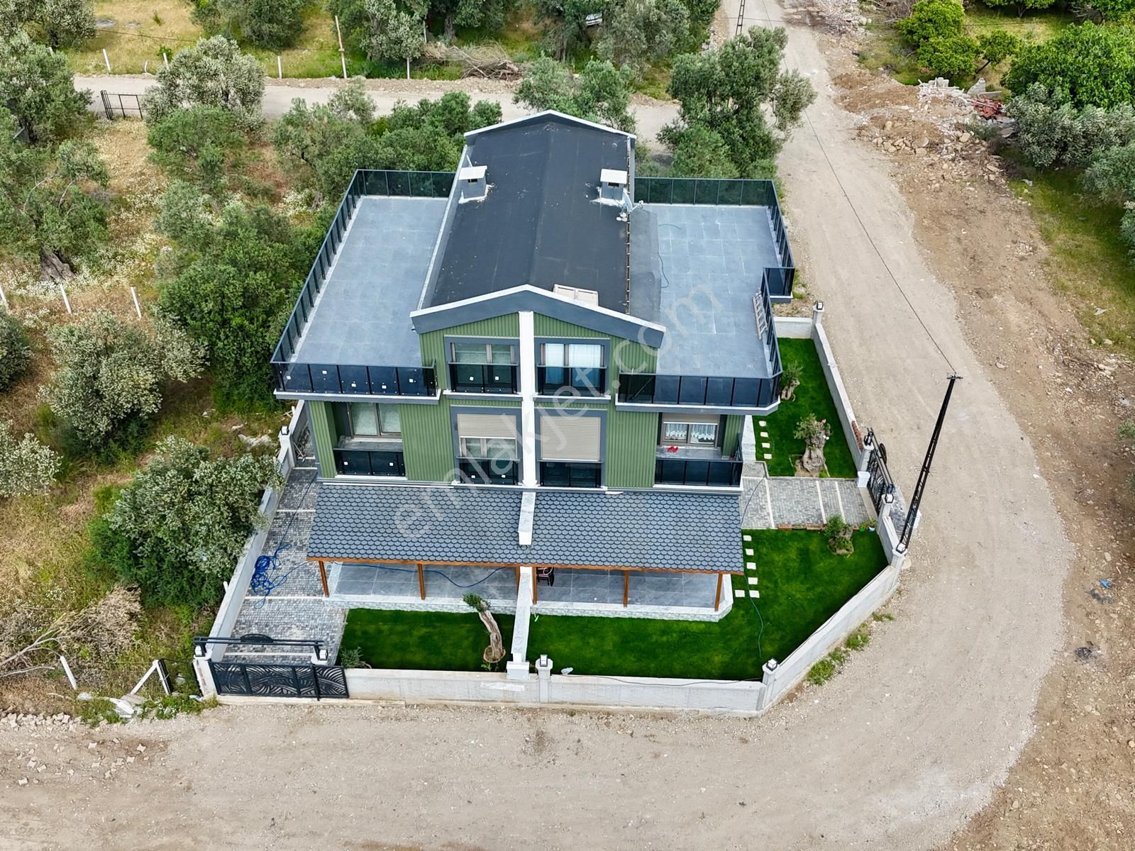 Akçay Aras Emlaktan Zeytinlide 4+1 Muhteşem Villa - Görsel 4