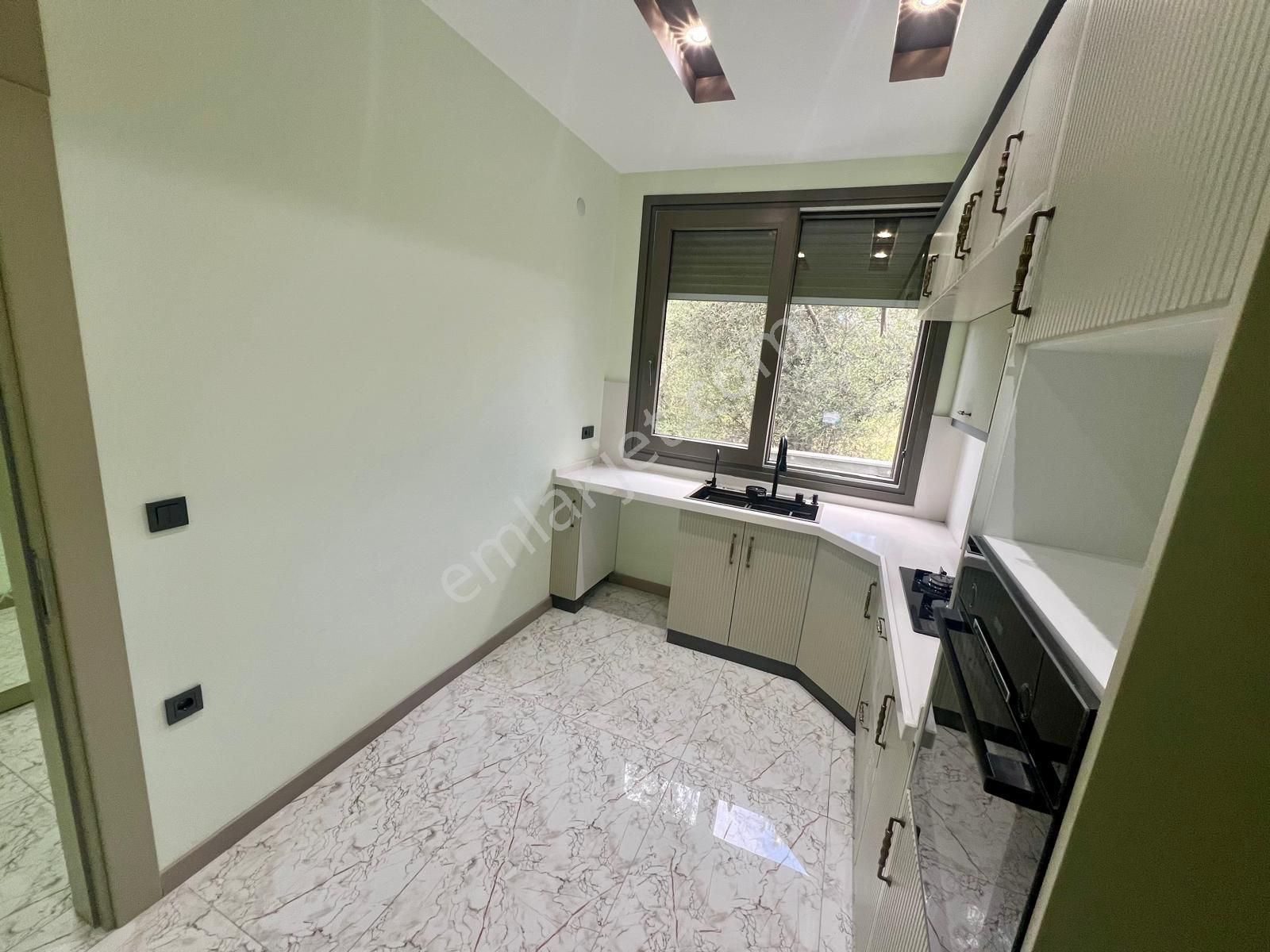 Akçay Aras Emlaktan Zeytinlide 4+1 Muhteşem Villa - Görsel 14