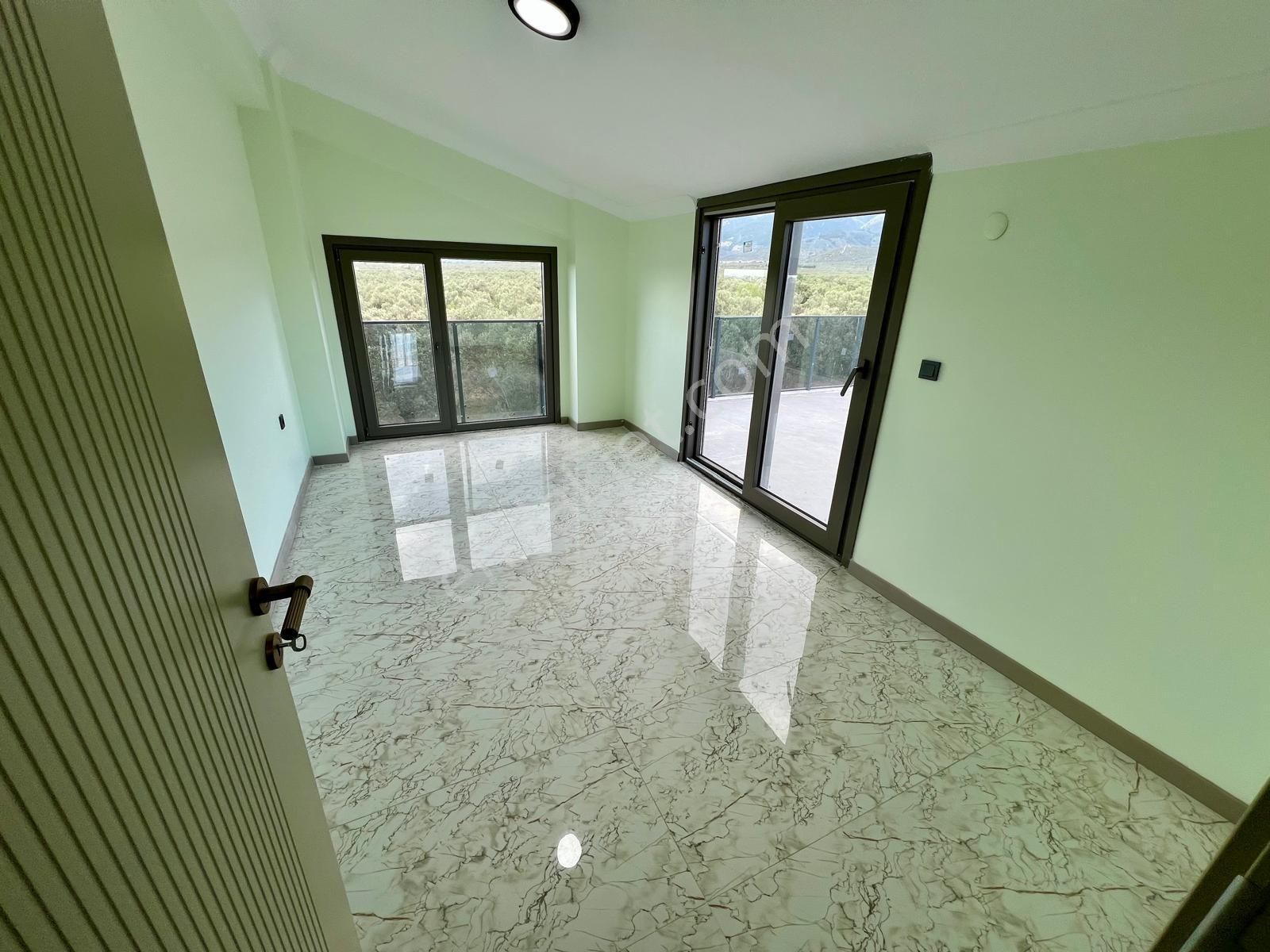 Akçay Aras Emlaktan Zeytinlide 4+1 Muhteşem Villa - Görsel 34