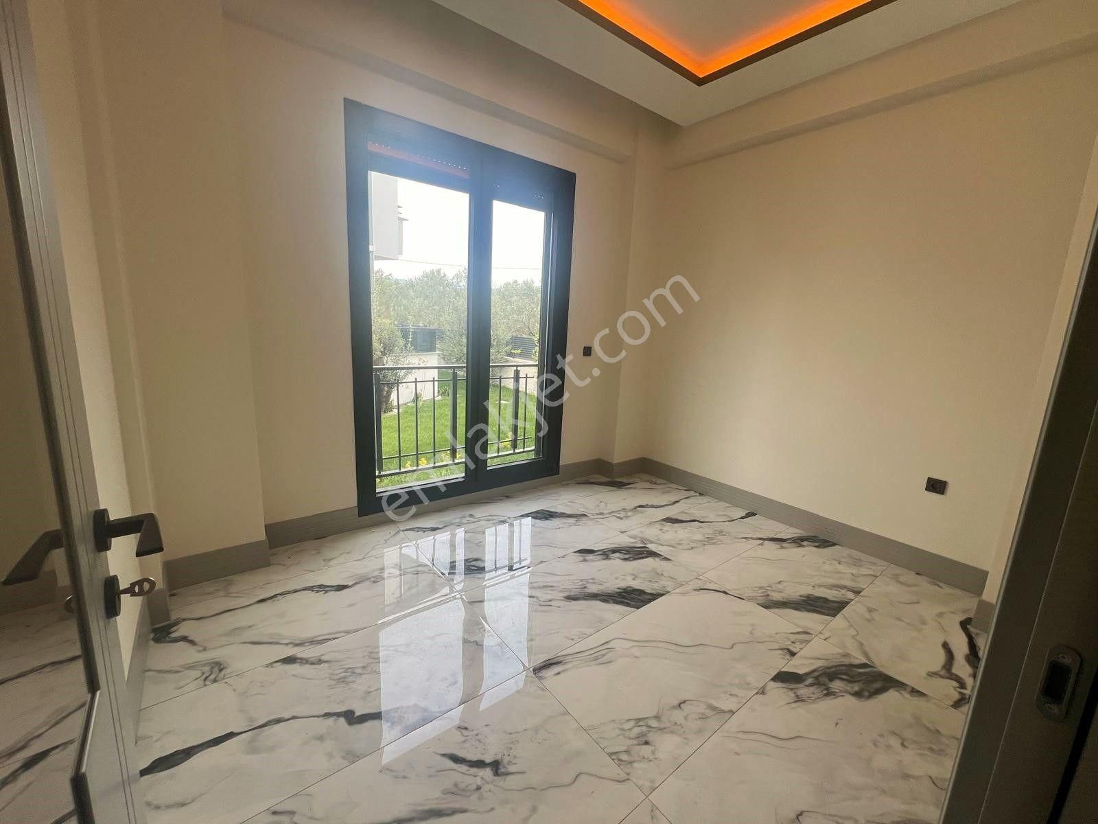 Akçay Aras Emlaktan Zeytinlide Doğa İçinde Müstakil 5+1 Villa - Görsel 11