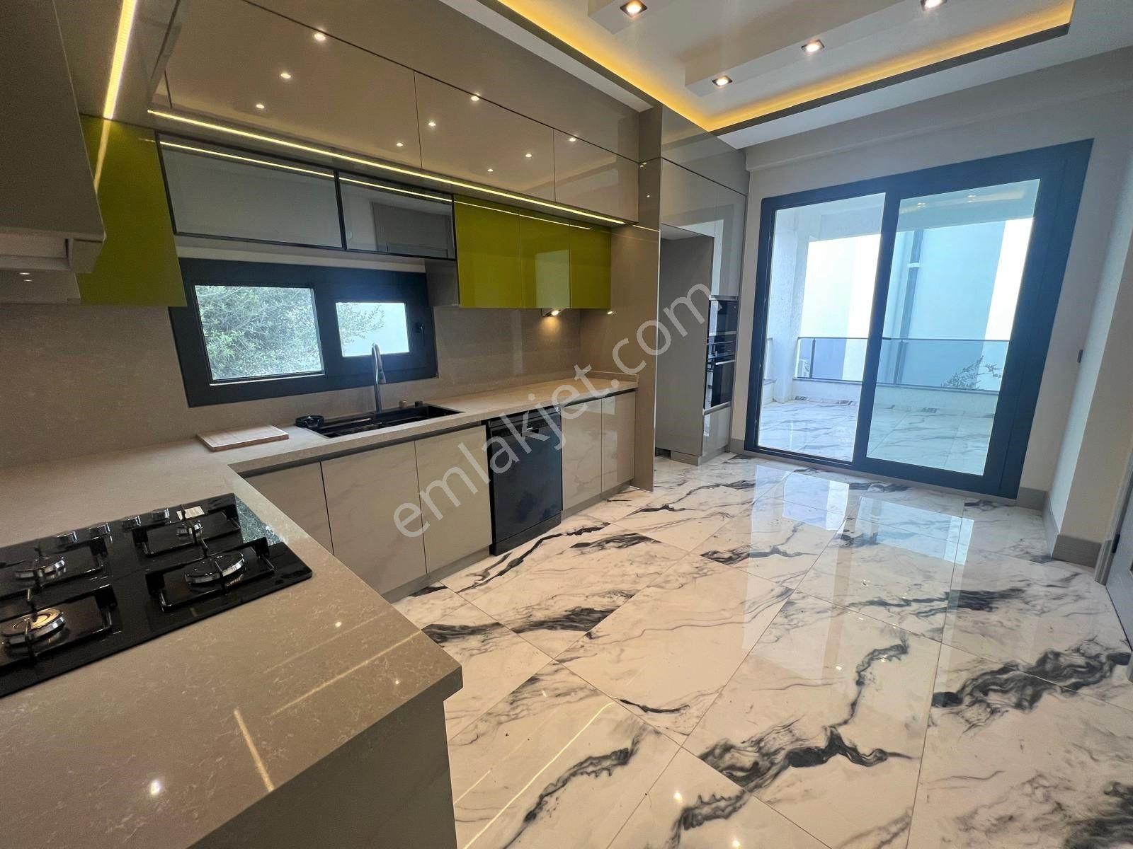 Akçay Aras Emlaktan Zeytinlide Doğa İçinde Müstakil 5+1 Villa - Görsel 17