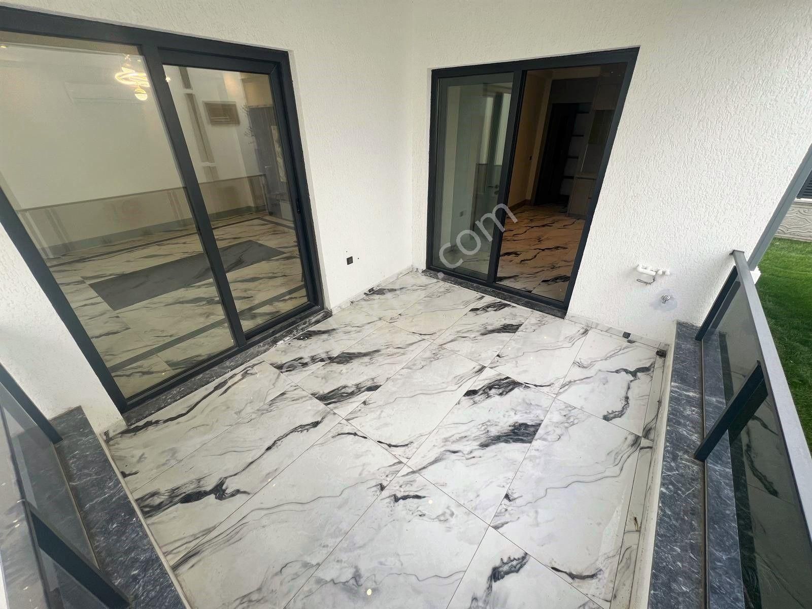 Akçay Aras Emlaktan Zeytinlide Doğa İçinde Müstakil 5+1 Villa - Görsel 13