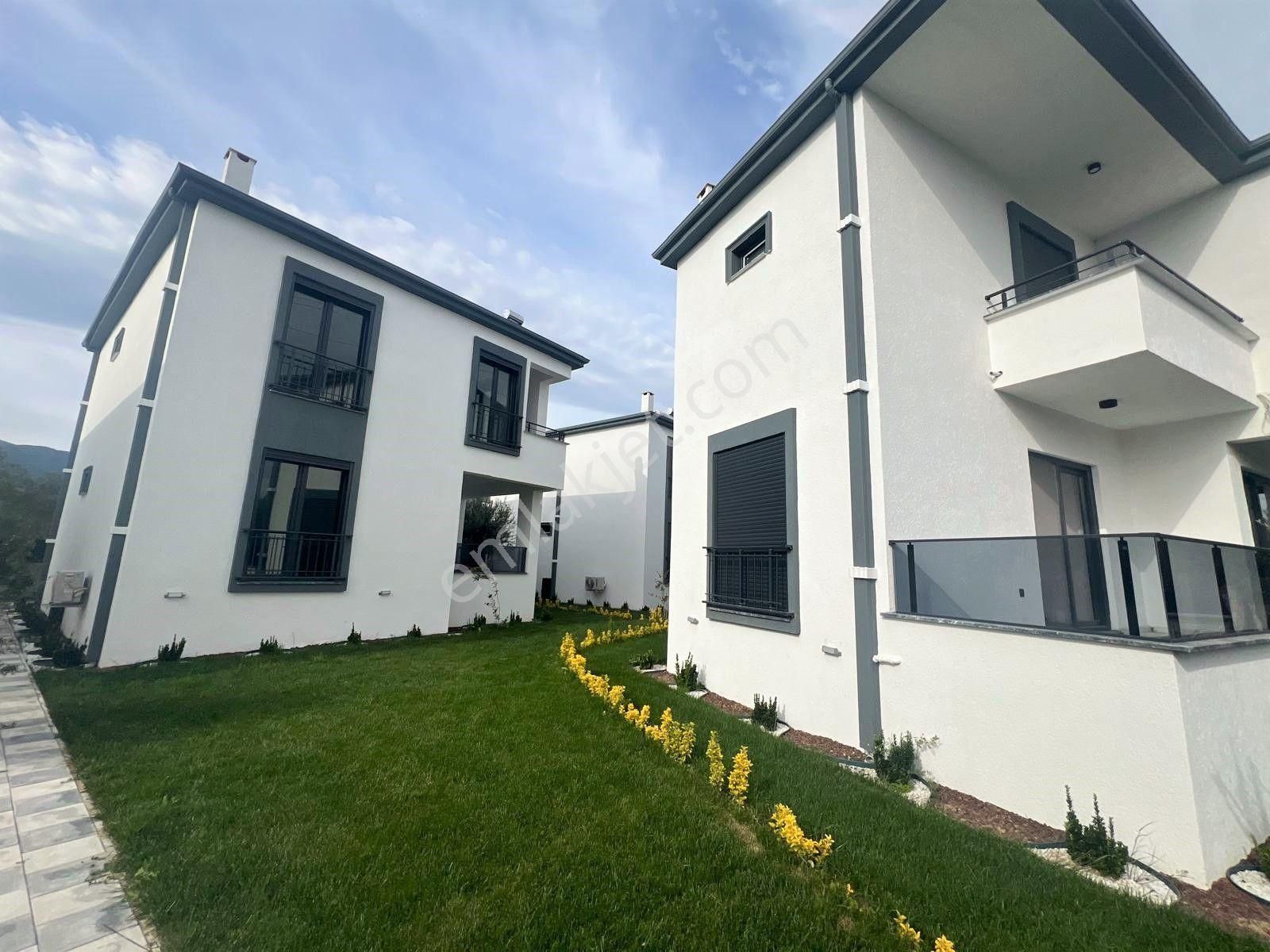 Akçay Aras Emlaktan Zeytinlide Doğa İçinde Müstakil 5+1 Villa - Görsel 35