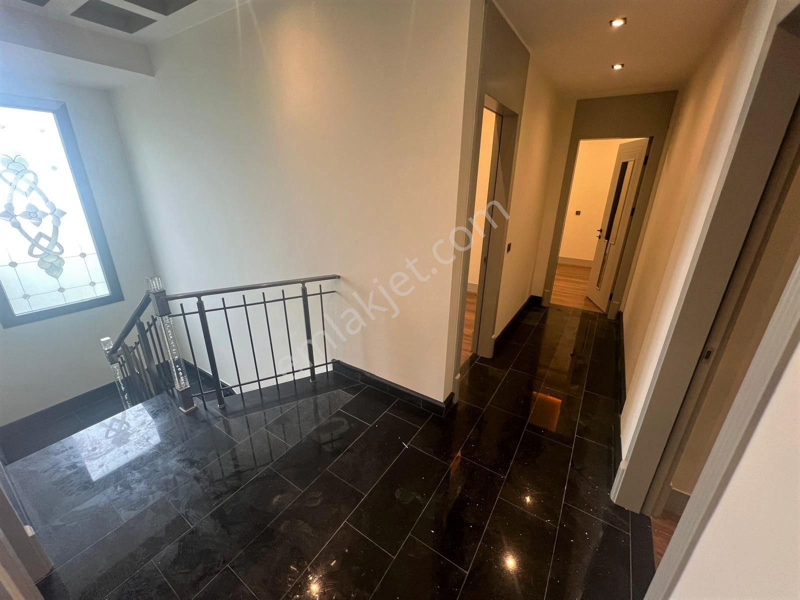 Akçay Aras Emlaktan Zeytinlide Doğa İçinde Müstakil 5+1 Villa - Görsel 20