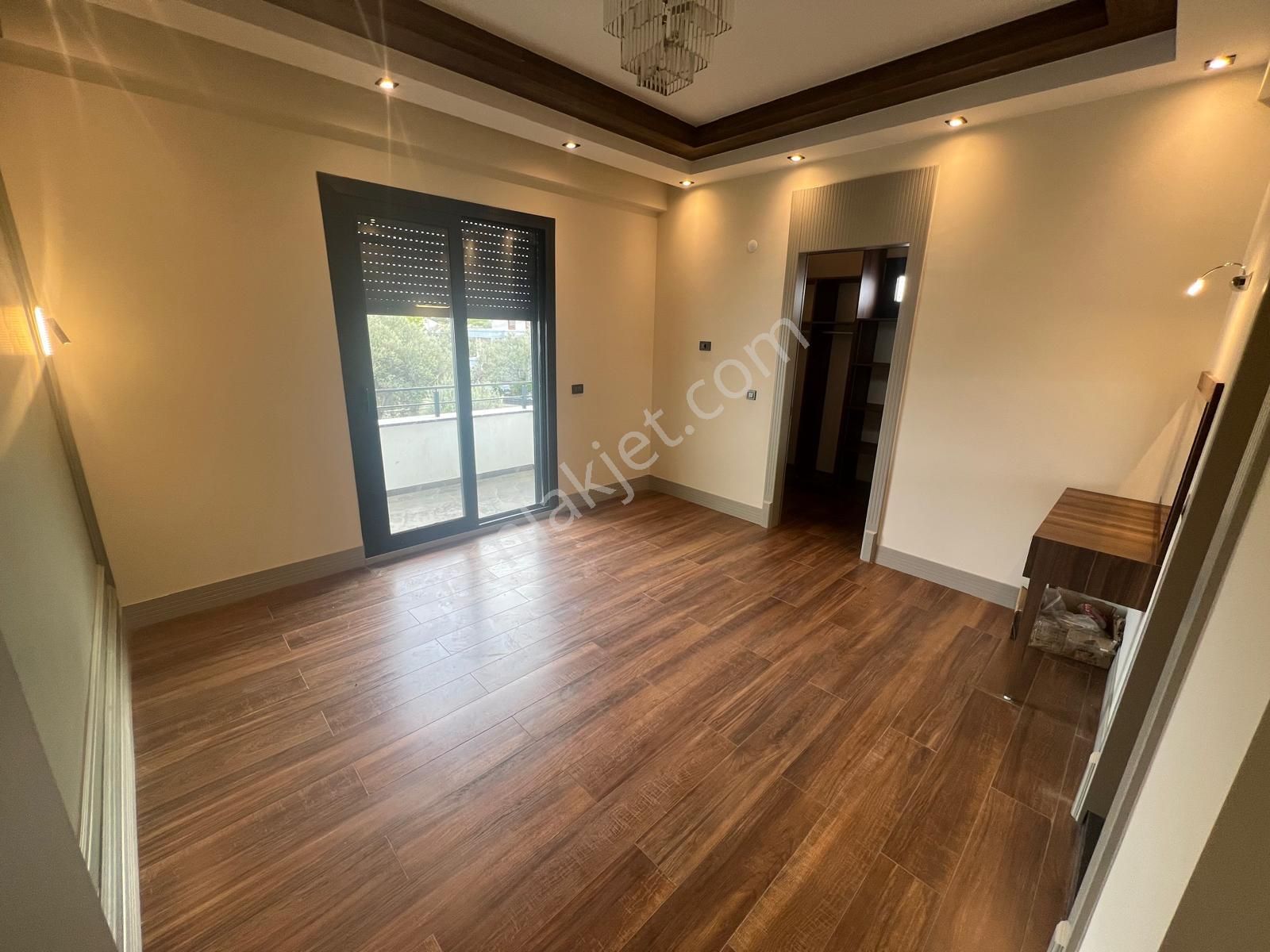 Akçay Aras Emlaktan Zeytinlide Doğa İçinde Müstakil 5+1 Villa - Görsel 29