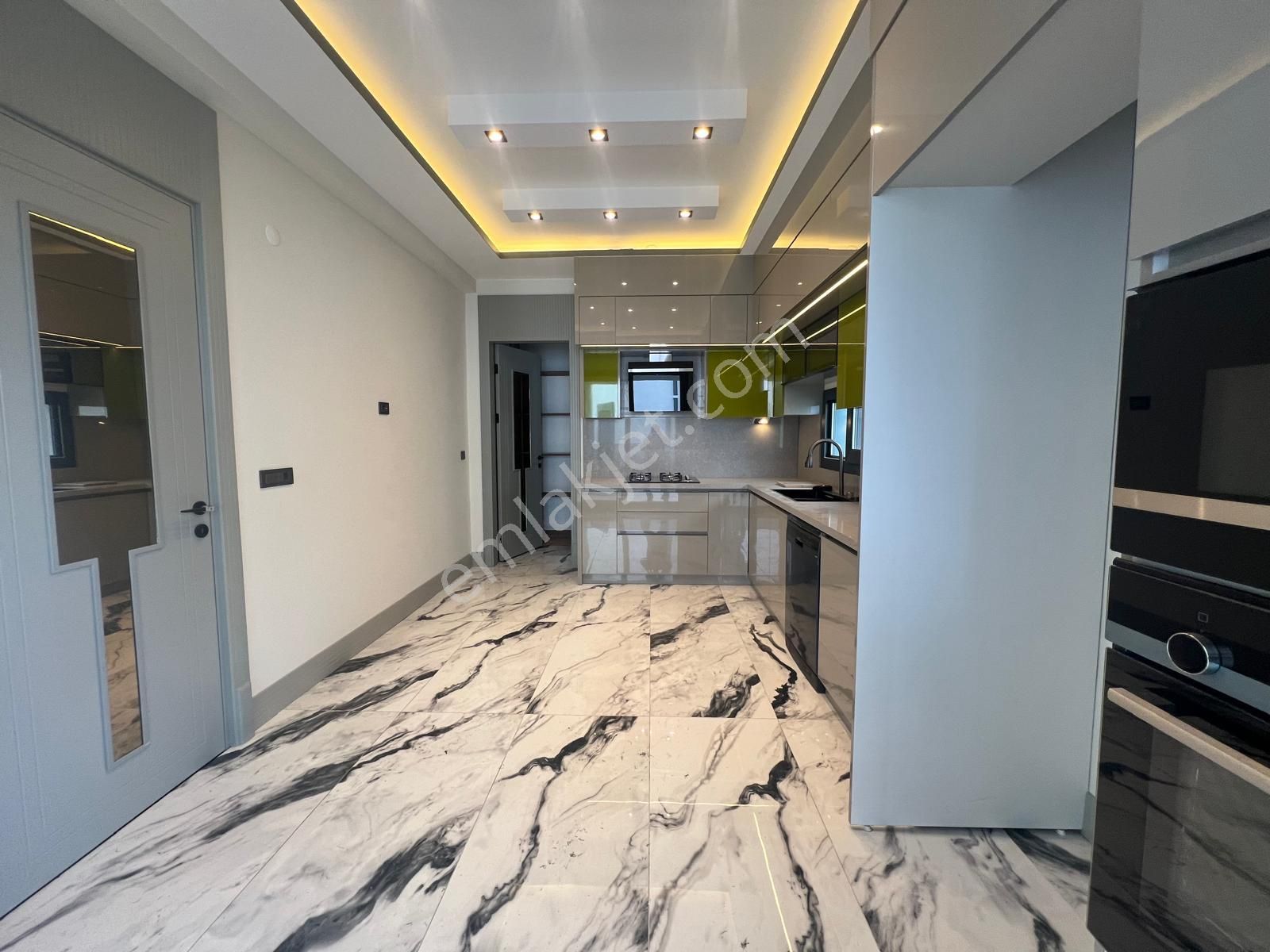 Akçay Aras Emlaktan Zeytinlide Doğa İçinde Müstakil 5+1 Villa - Görsel 14