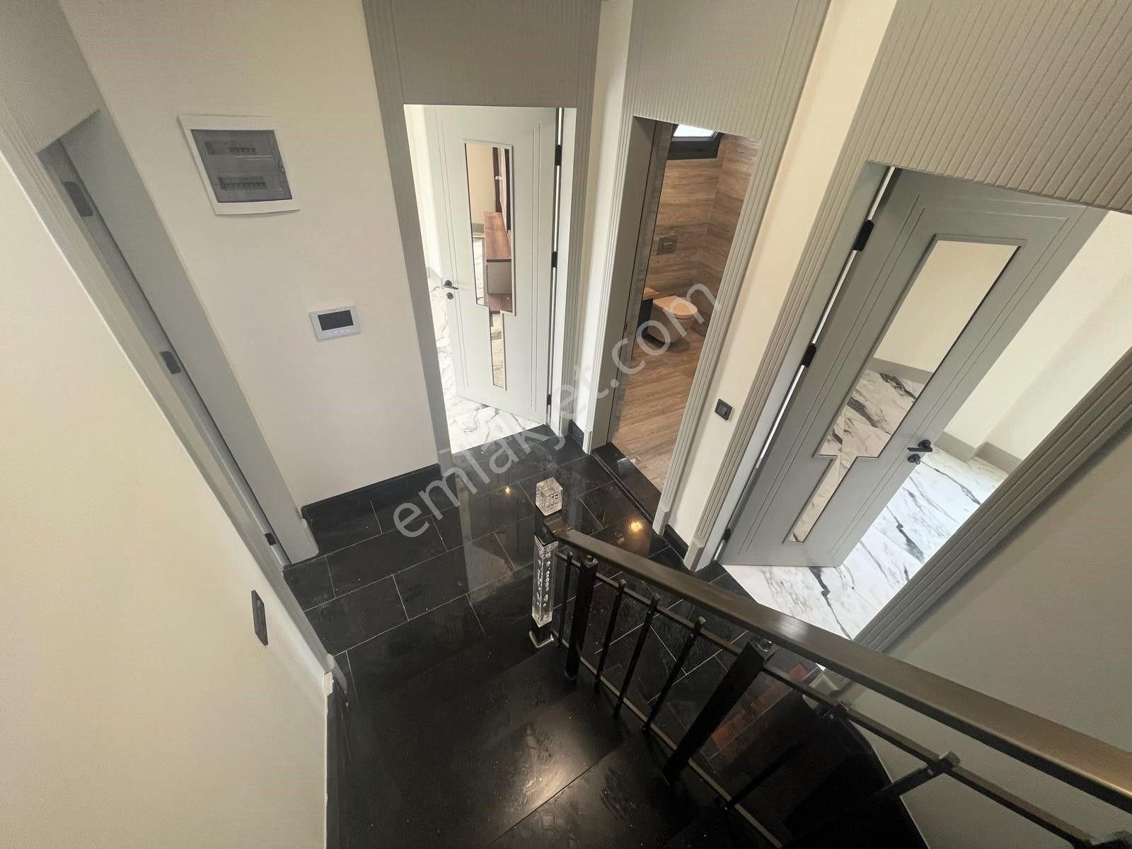 Akçay Aras Emlaktan Zeytinlide Doğa İçinde Müstakil 5+1 Villa - Görsel 7