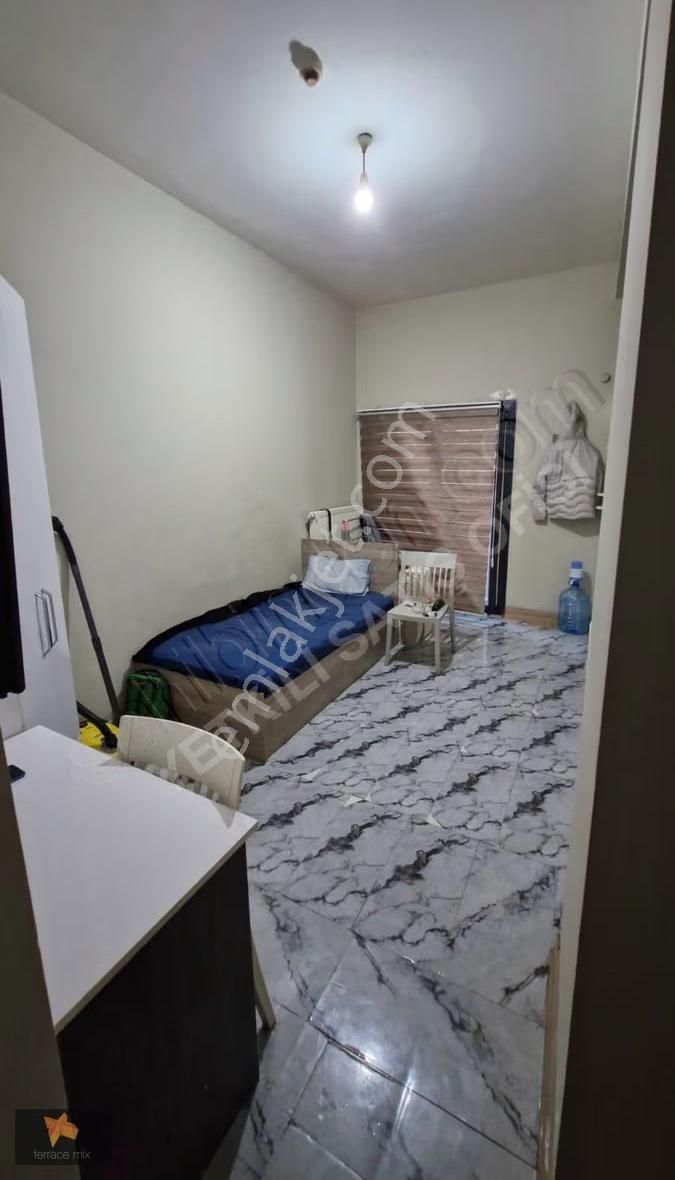 Terrace Mix'te Yüksek Tavan Temiz Eşyalı Stüdyo Daire