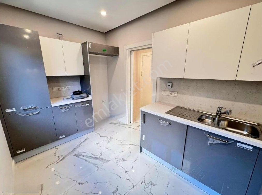 Caddebostan Sahilde İskanlı Balkonlu Ebeveyn Banyolu Yabancı Satışına Uygun 100m2 - Görsel 3