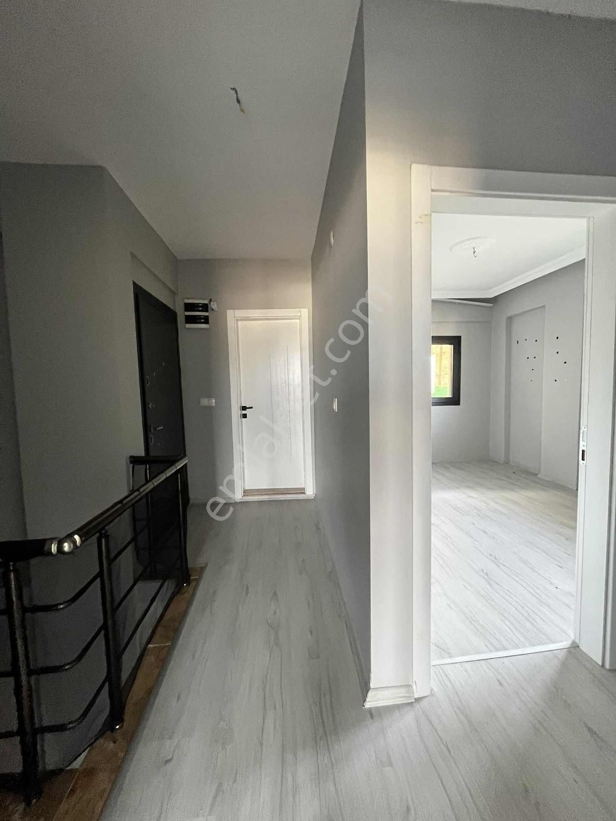 Foça Bağarasında Satılık 3+1 Bahçe Dubleksi - Görsel 19