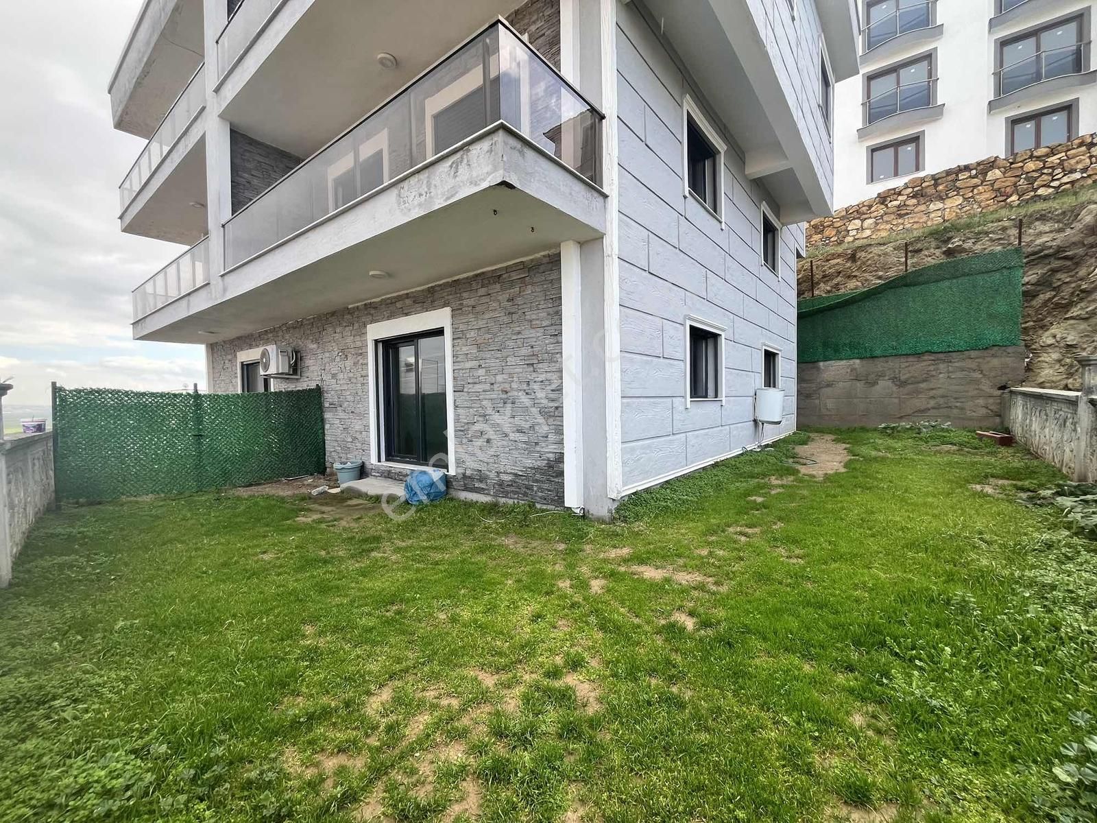 Foça Bağarasında Satılık 3+1 Bahçe Dubleksi - Görsel 15