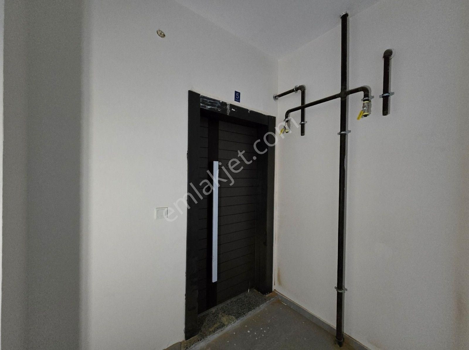 Selahaddin Eyyübi Mahallesinde Karamanlar Caddesinde Satılık 3+1 Lüx Sıfır Fırsat Daireler - Görsel 34