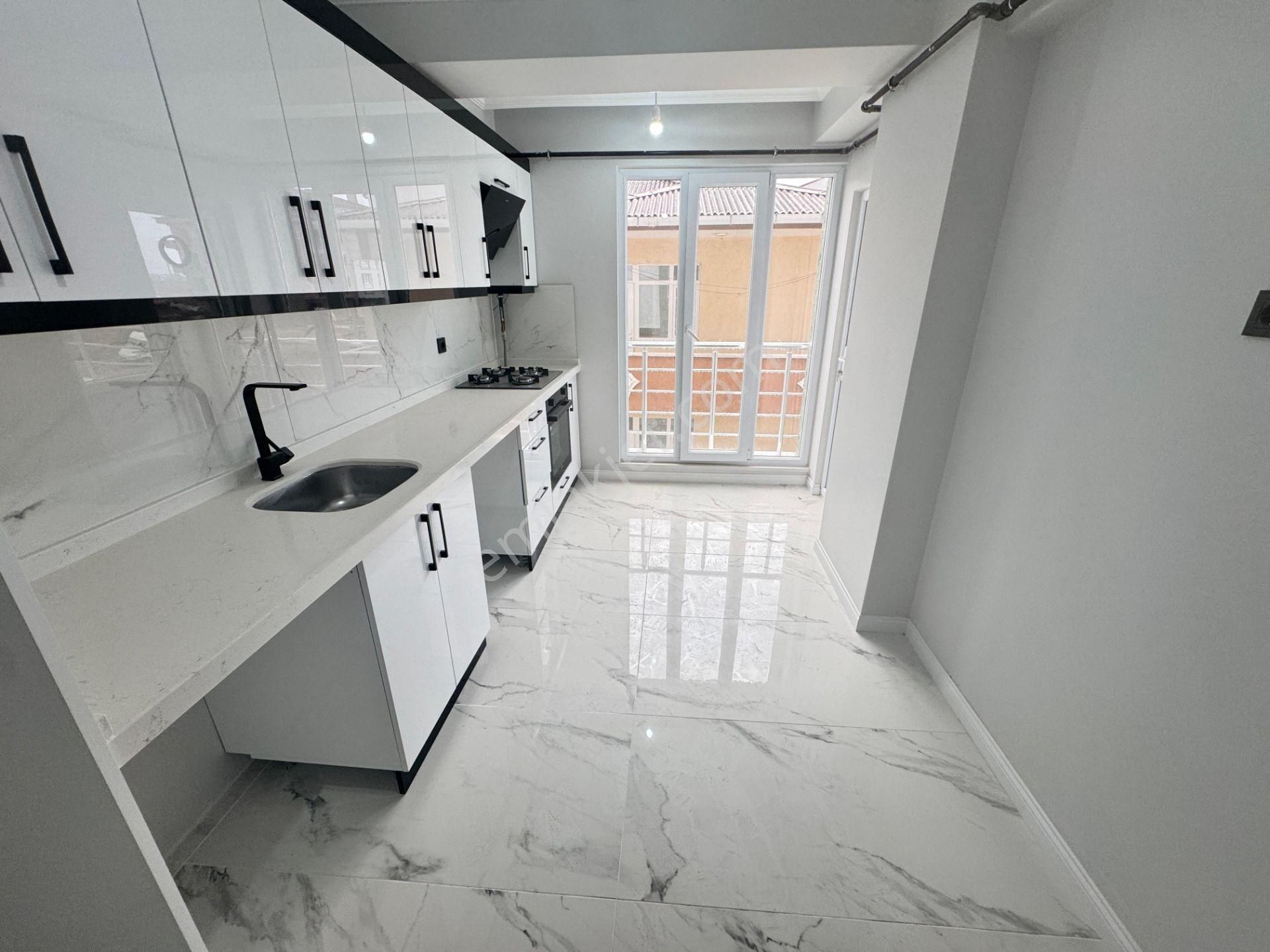 Tokay'dan 2+1 Ankastre,yerden Isıtma,ses Yalıtımı Lüks Dairemiz - Görsel 2