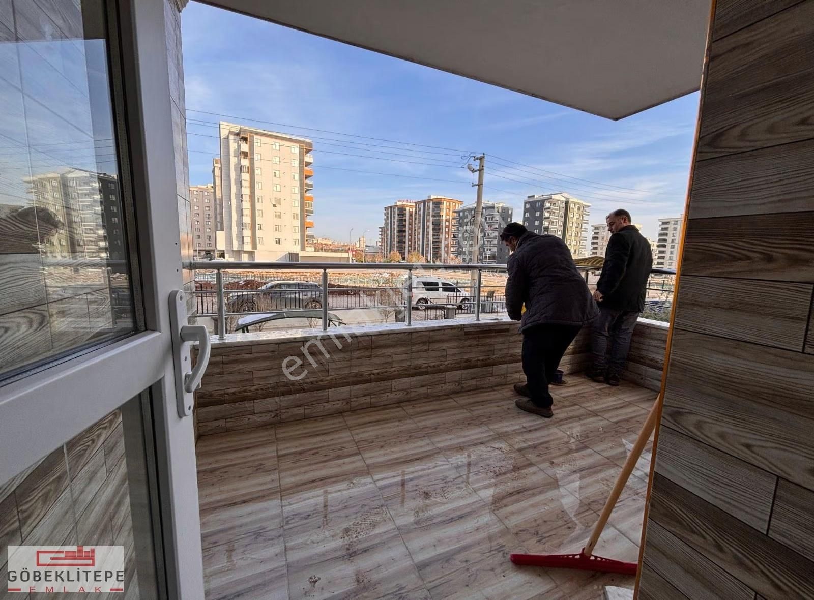 Göbeklitepe Emlaktan Mehmetçikte Kiralık 3+1 Kiralık Geniş Daire - Görsel 6