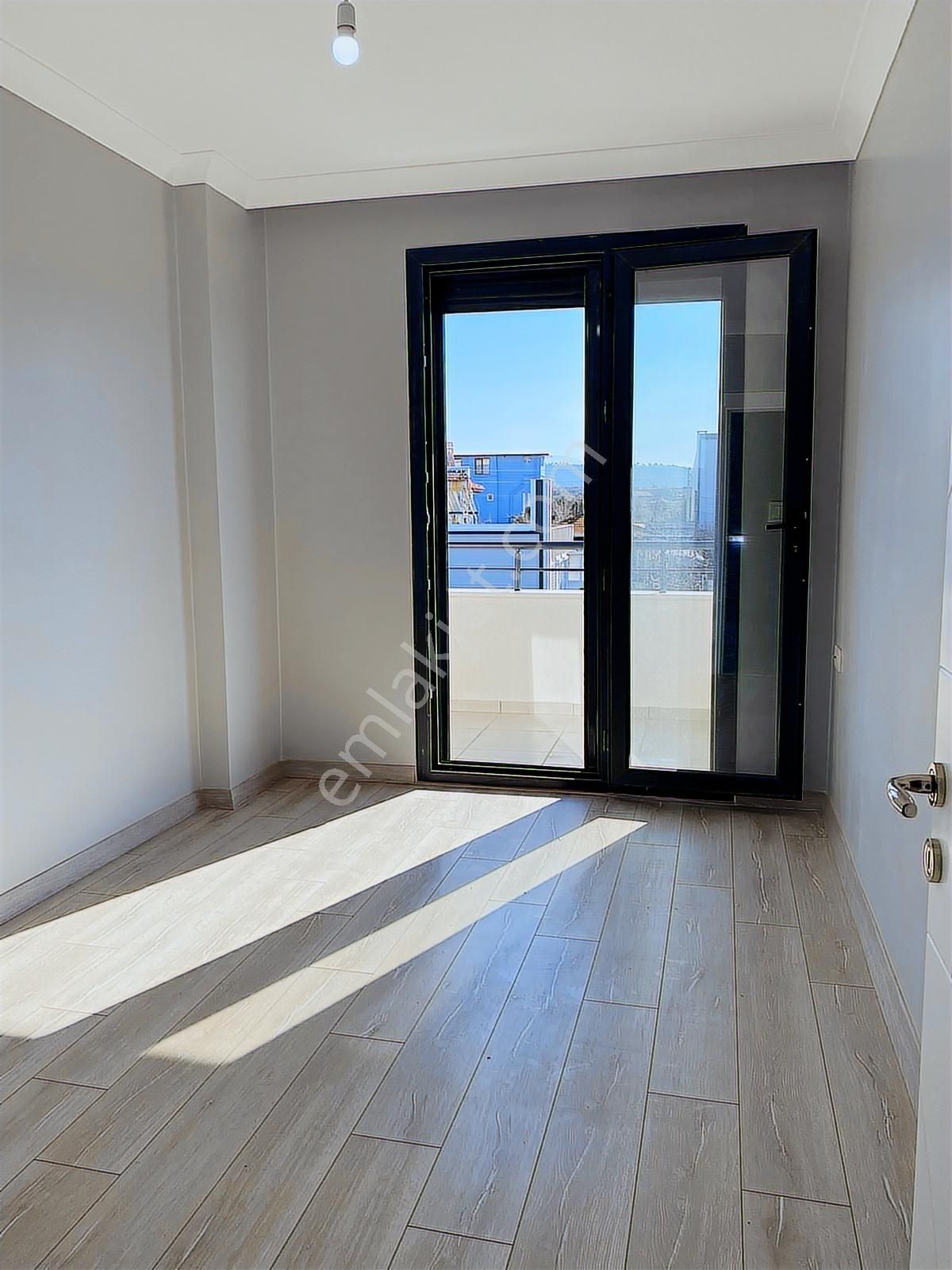 Rw Nefes'ten Öğretmenler Mahallesinde Bahçeli 3+1 Villa - Görsel 13