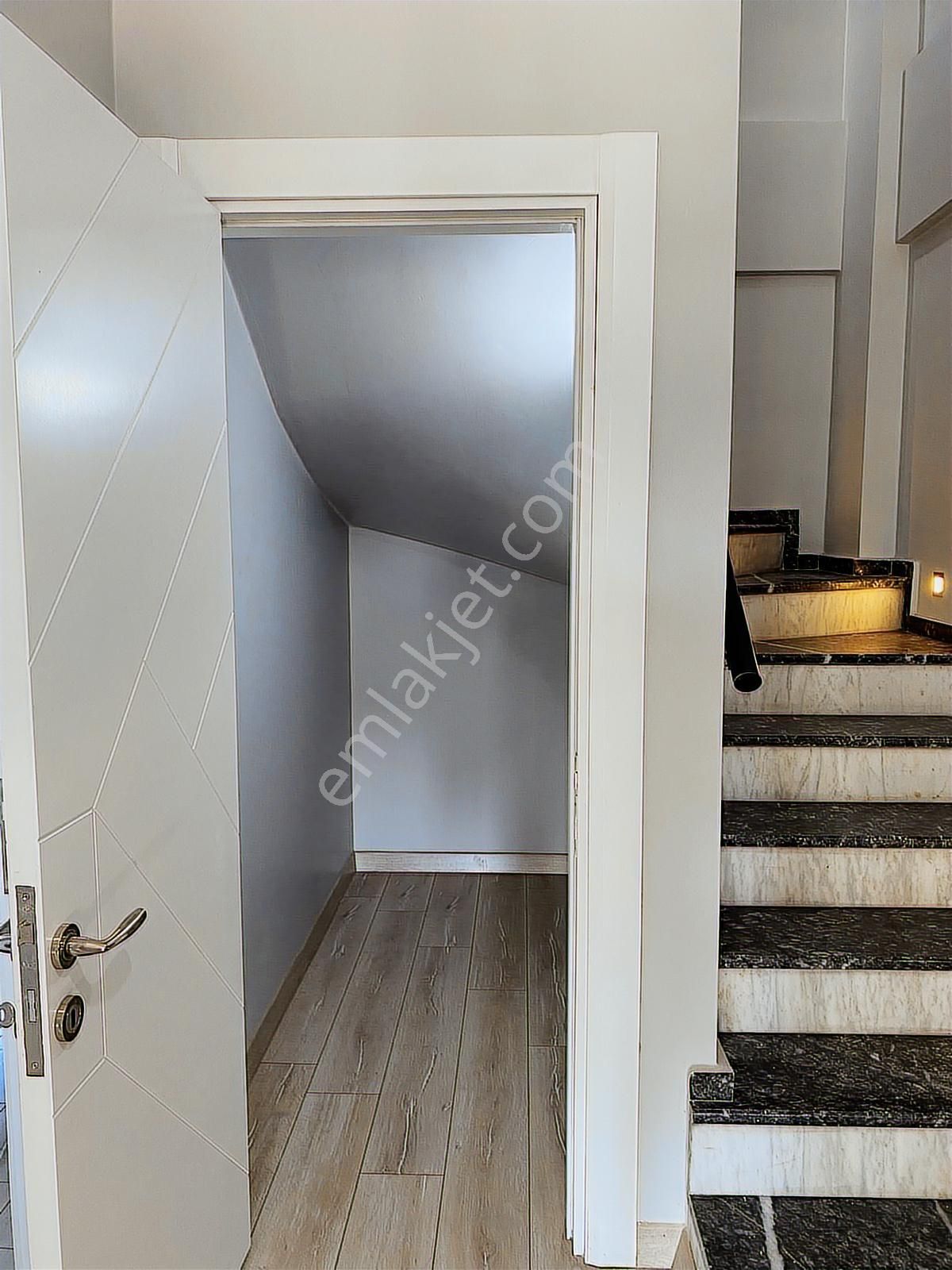 Rw Nefes'ten Öğretmenler Mahallesinde Bahçeli 3+1 Villa - Görsel 4