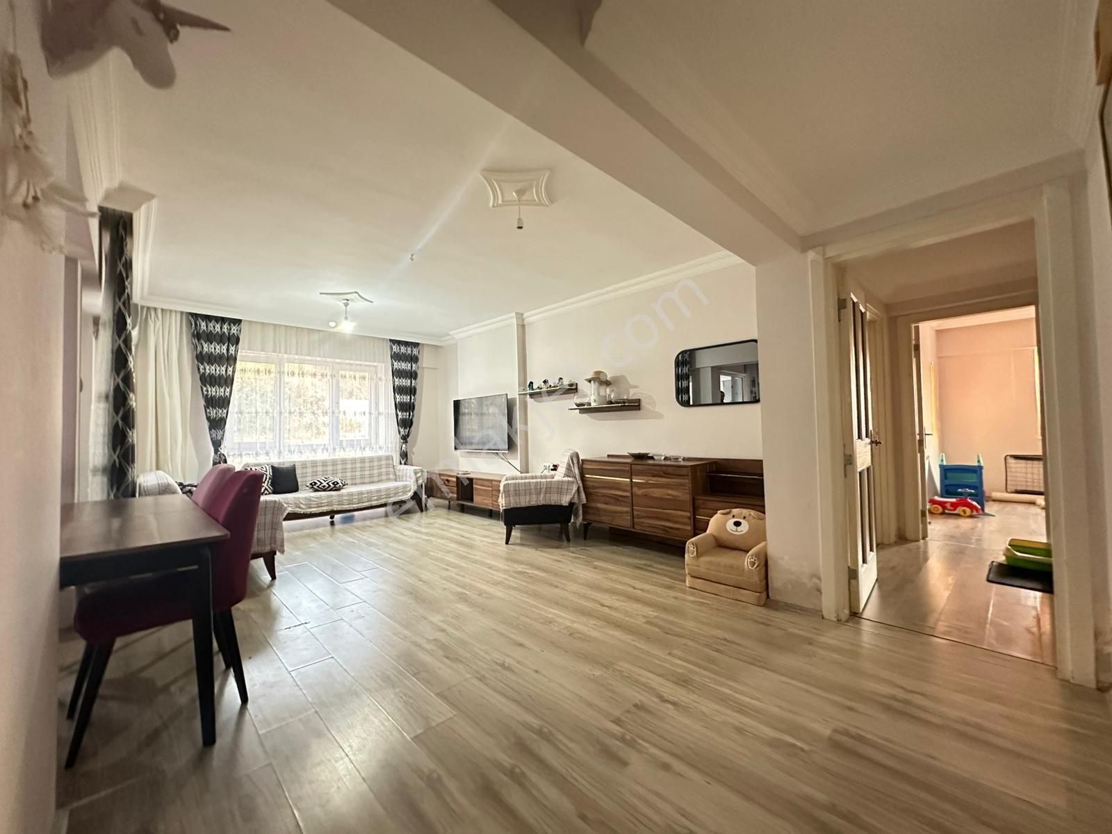 Kuşadası Uydukentte Satılık 2+1 85 M2 Daire - Görsel 10