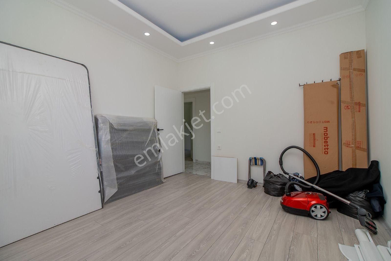 Konyaaltı Geyikbayrı Köy İçinde Satılık Villa - Görsel 3